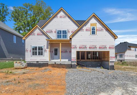 1758 Oak Forest Dr Clarksville TN 37043