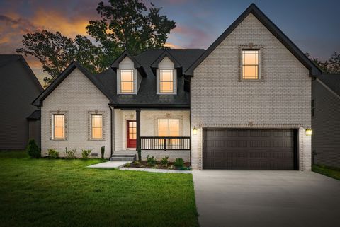 586 Alicia Drive Clarksville TN 37043