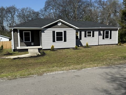 Photo of 710 Anthony St, Gallatin, TN 37066 (MLS # 3164575)