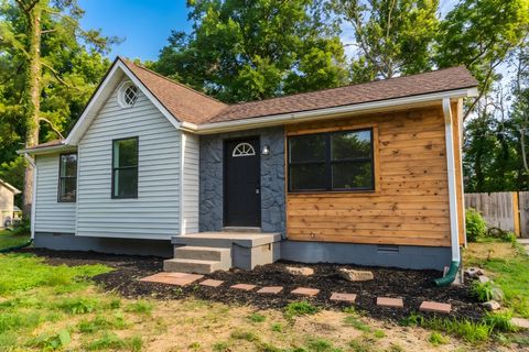 Photo of 464 Bragg Ave, Smyrna, TN 37167 (MLS # 3234226)