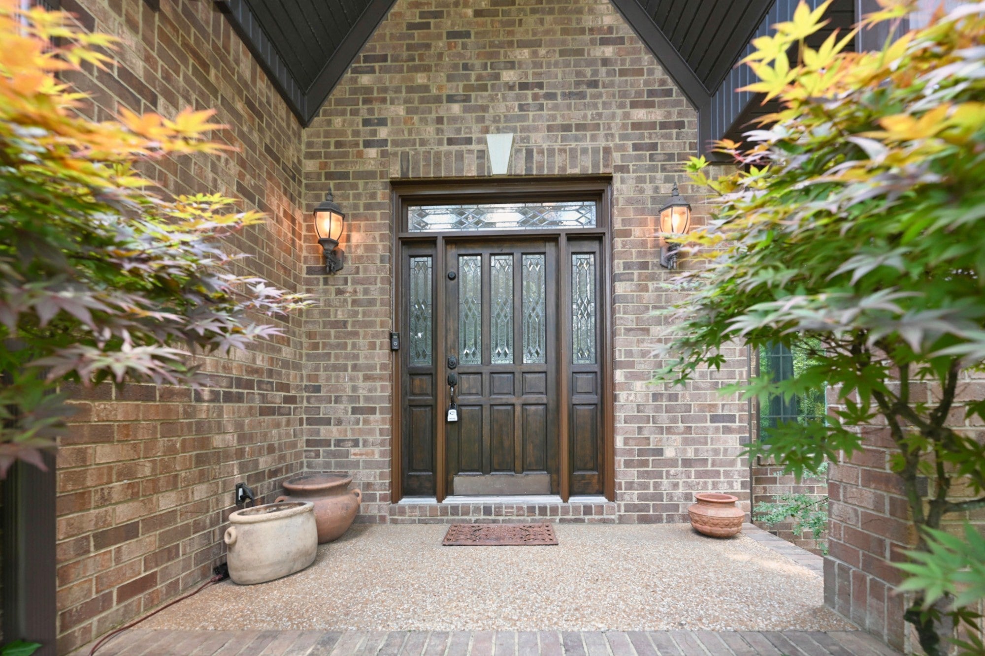 1229 Mount Vernon Ln