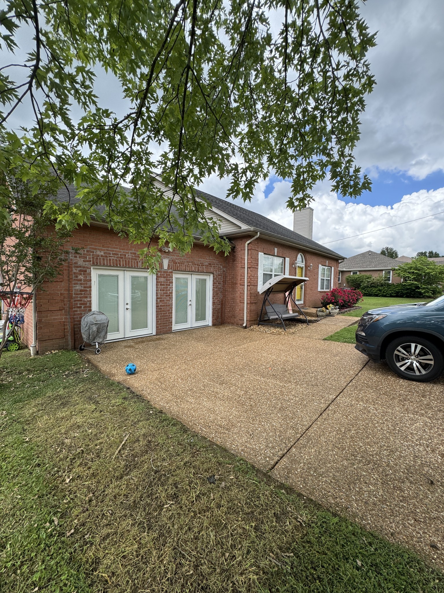 1114 Lea Cir