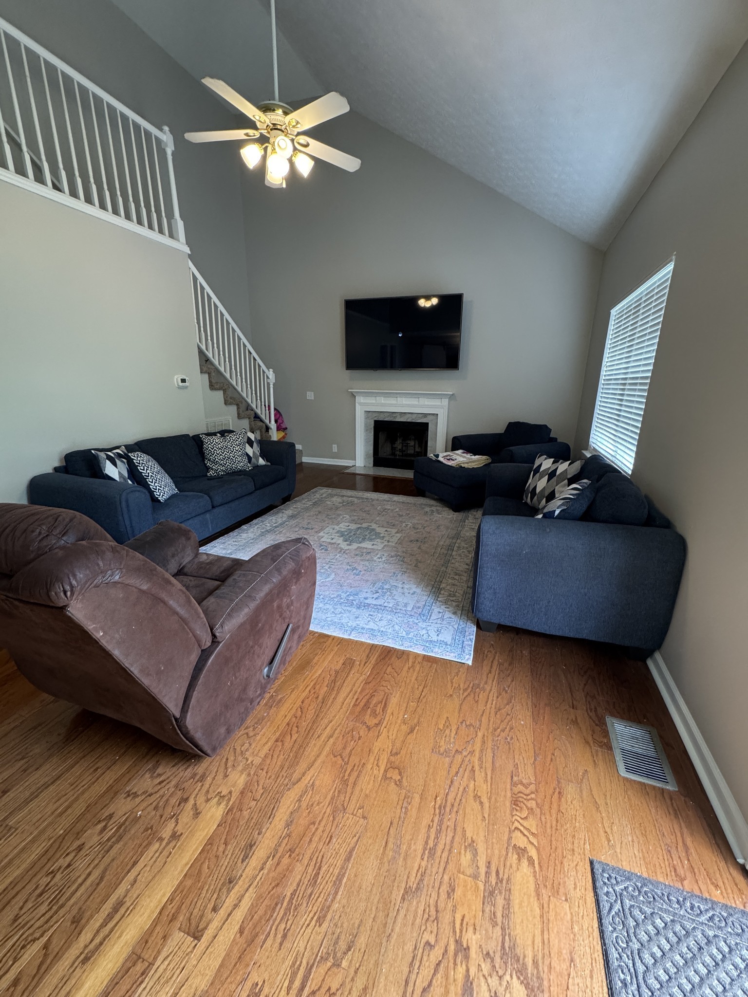 1114 Lea Cir