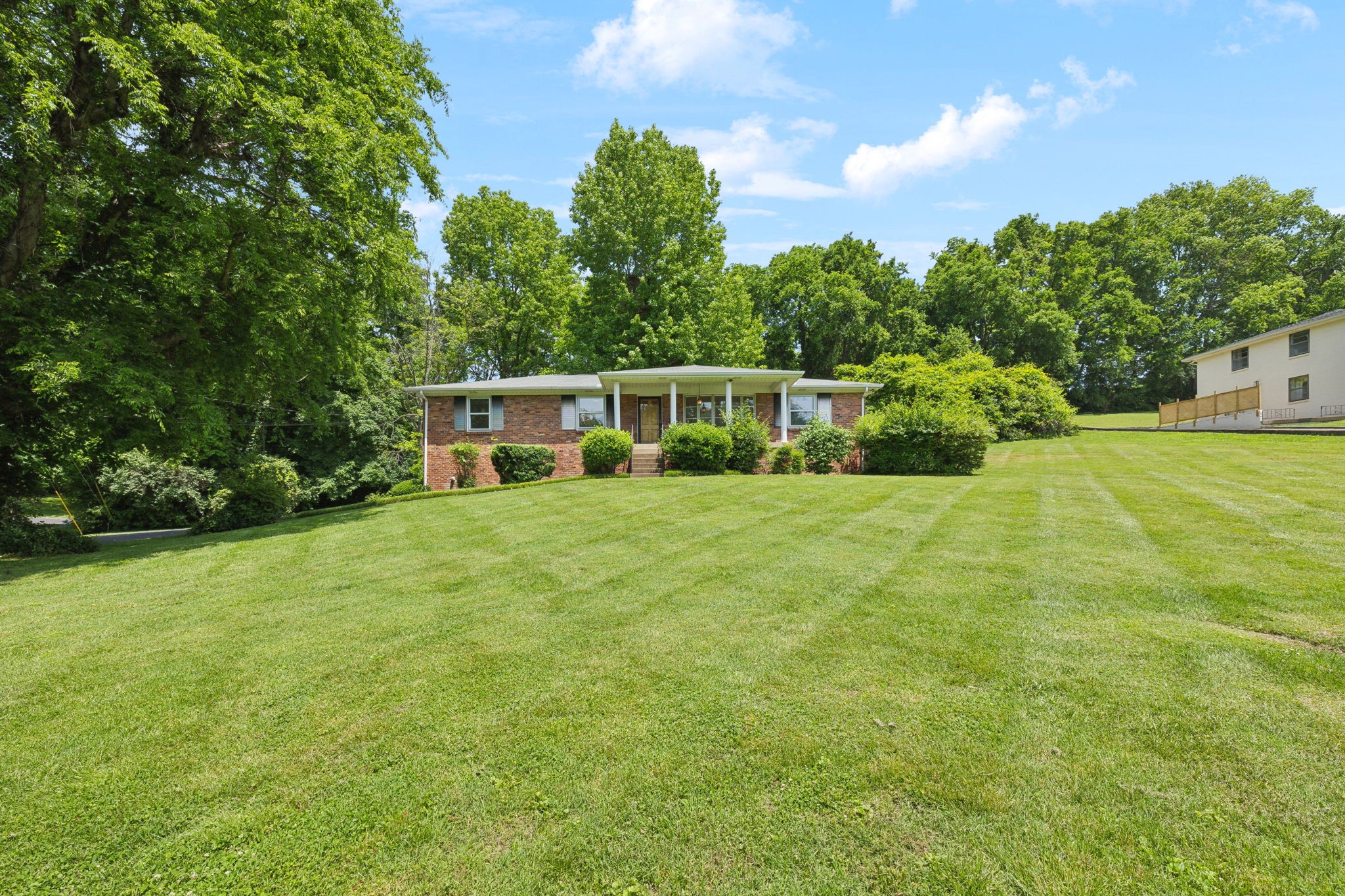 2724 Windemere Dr