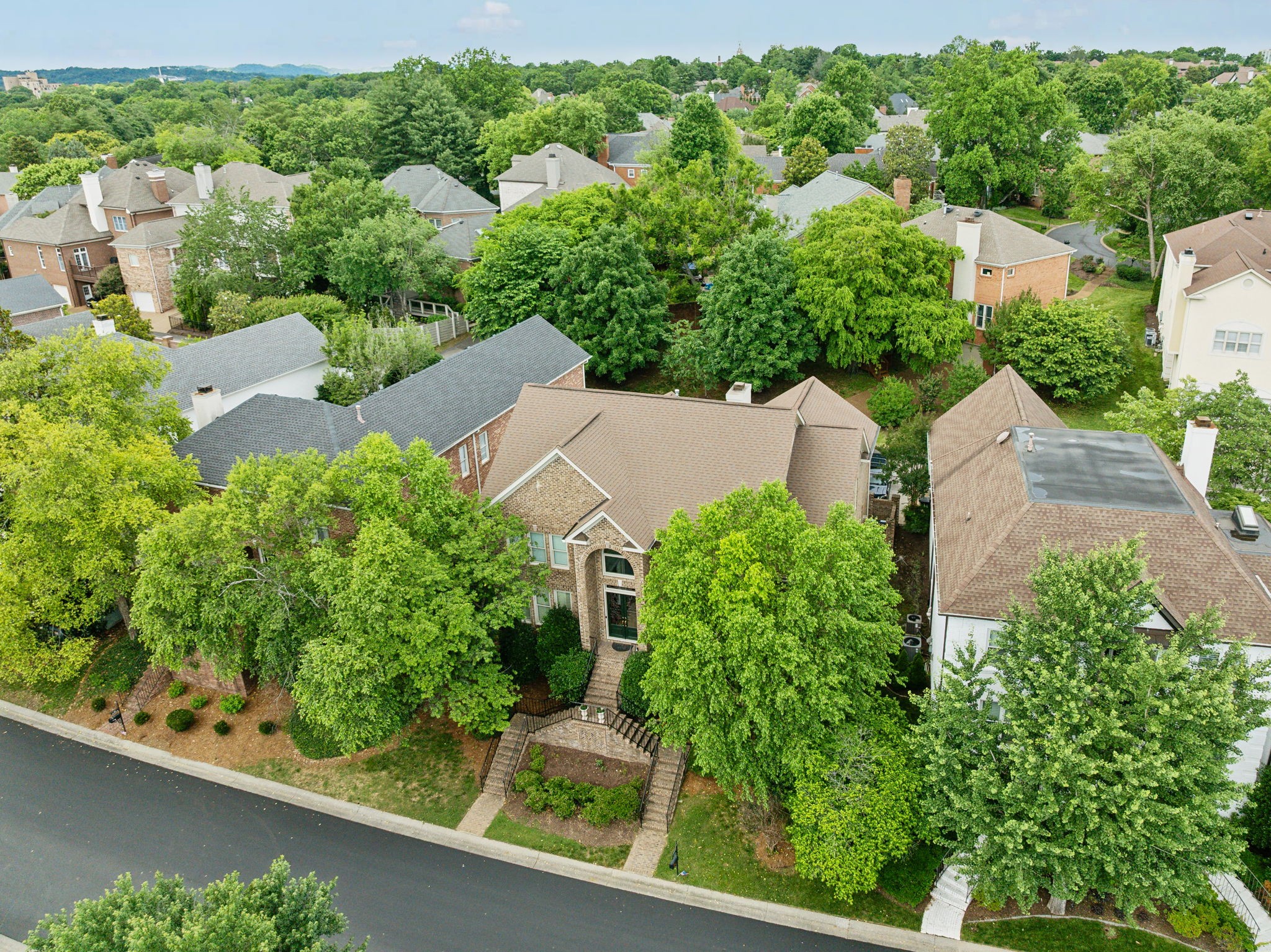 327 Whitworth Way