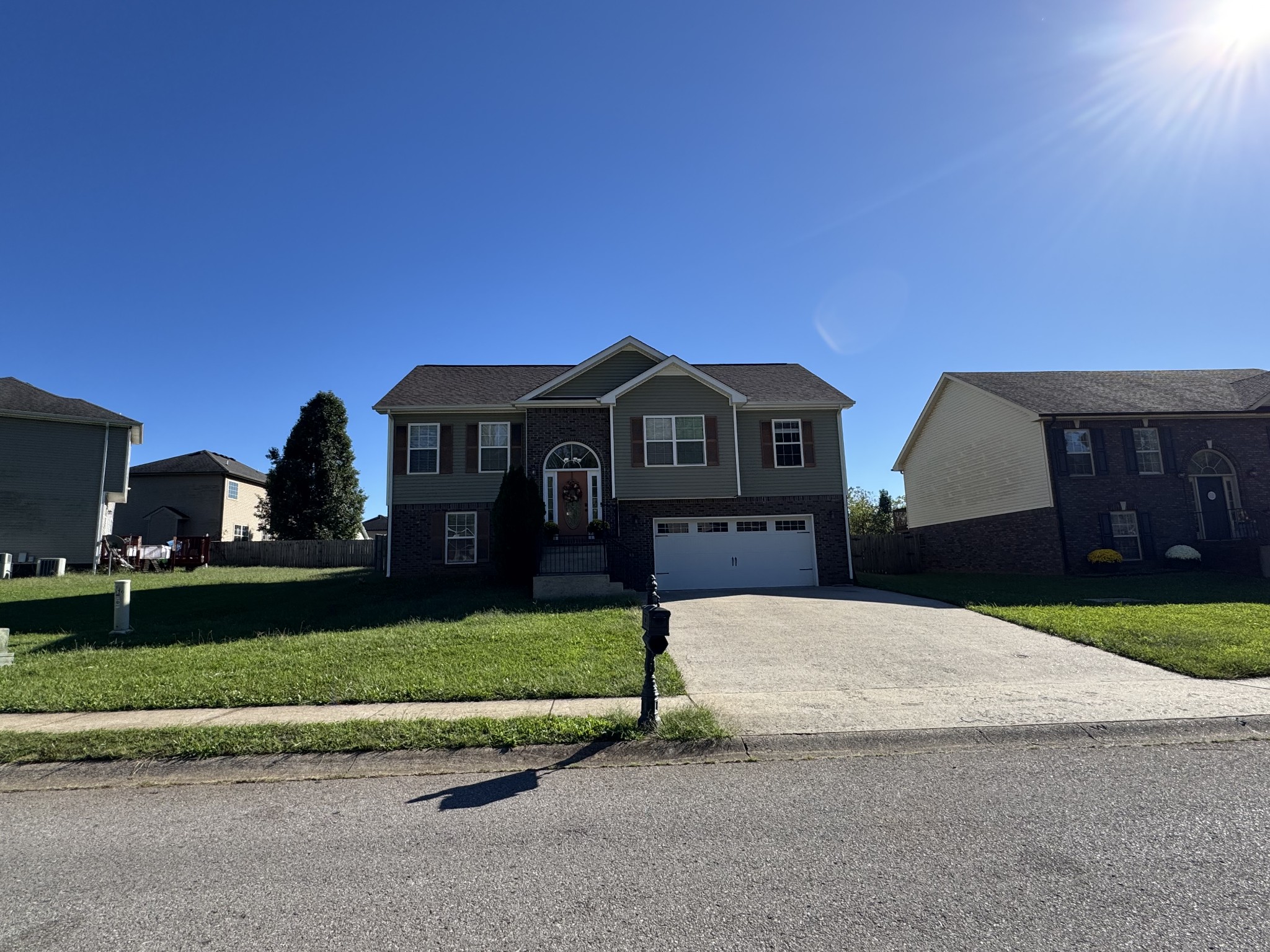 1880 Jackie Lorraine Dr