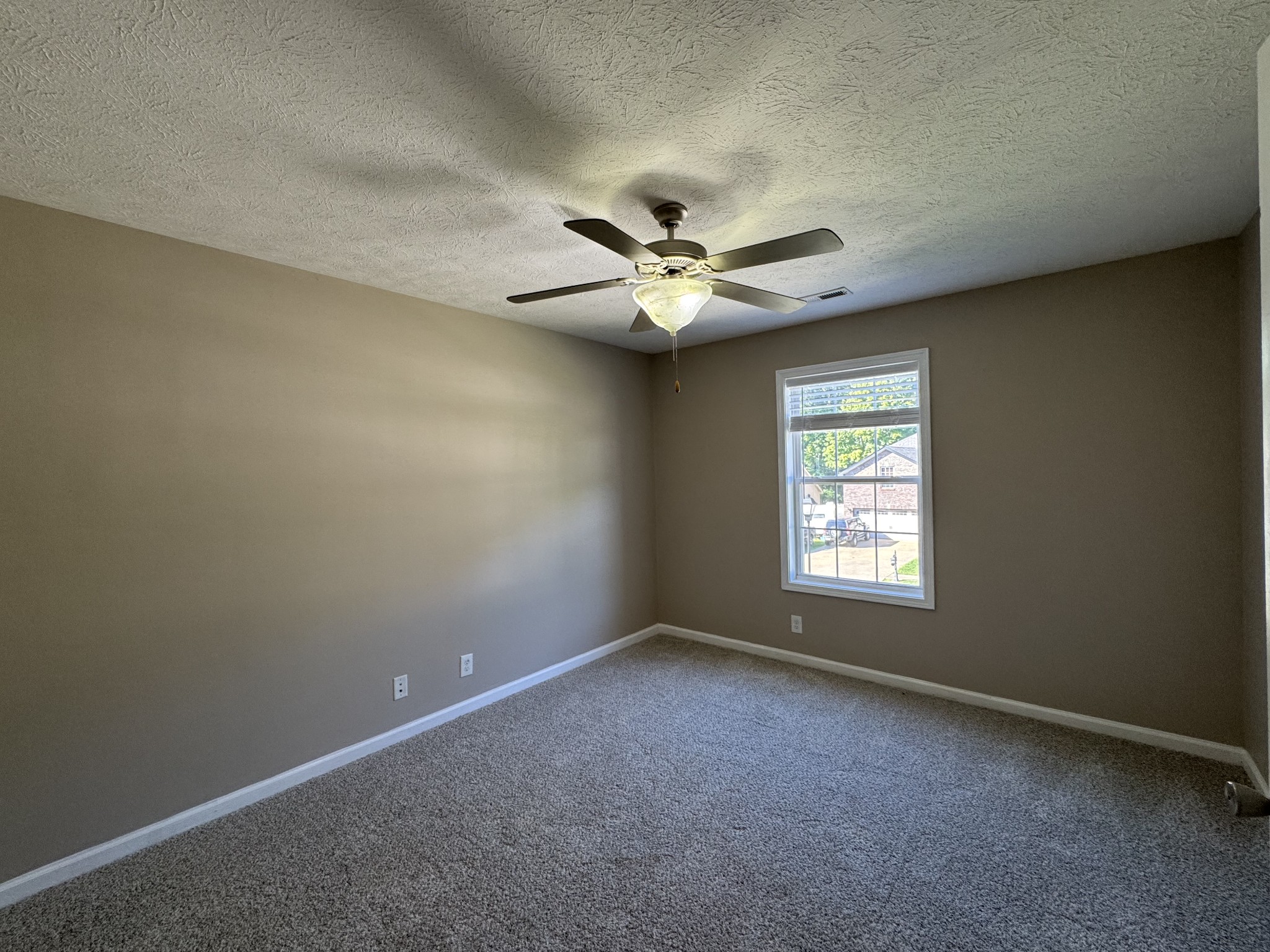 1880 Jackie Lorraine Dr