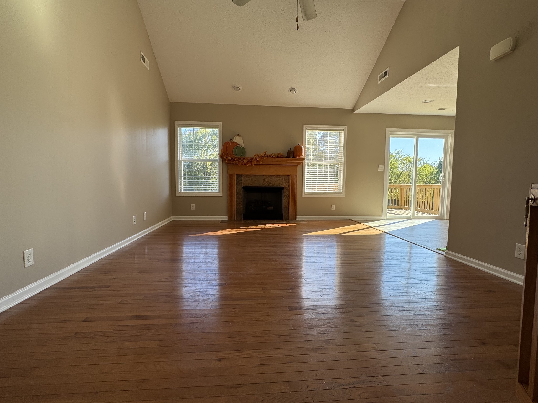 1880 Jackie Lorraine Dr