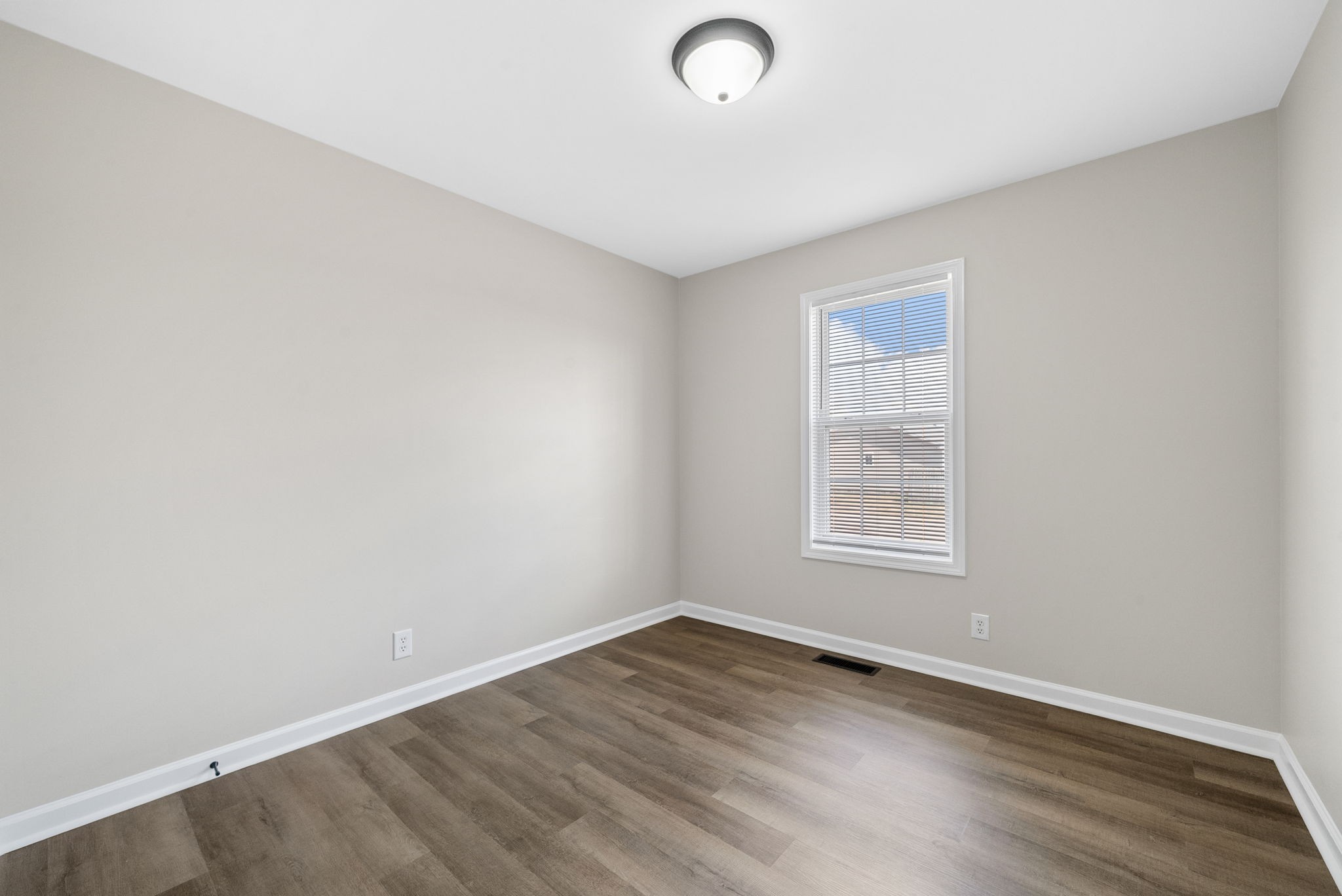 Oak Grove, Kentucky 42262, United States, 3 Bedrooms Bedrooms, ,2 BathroomsBathrooms,Residential,Pending,198628