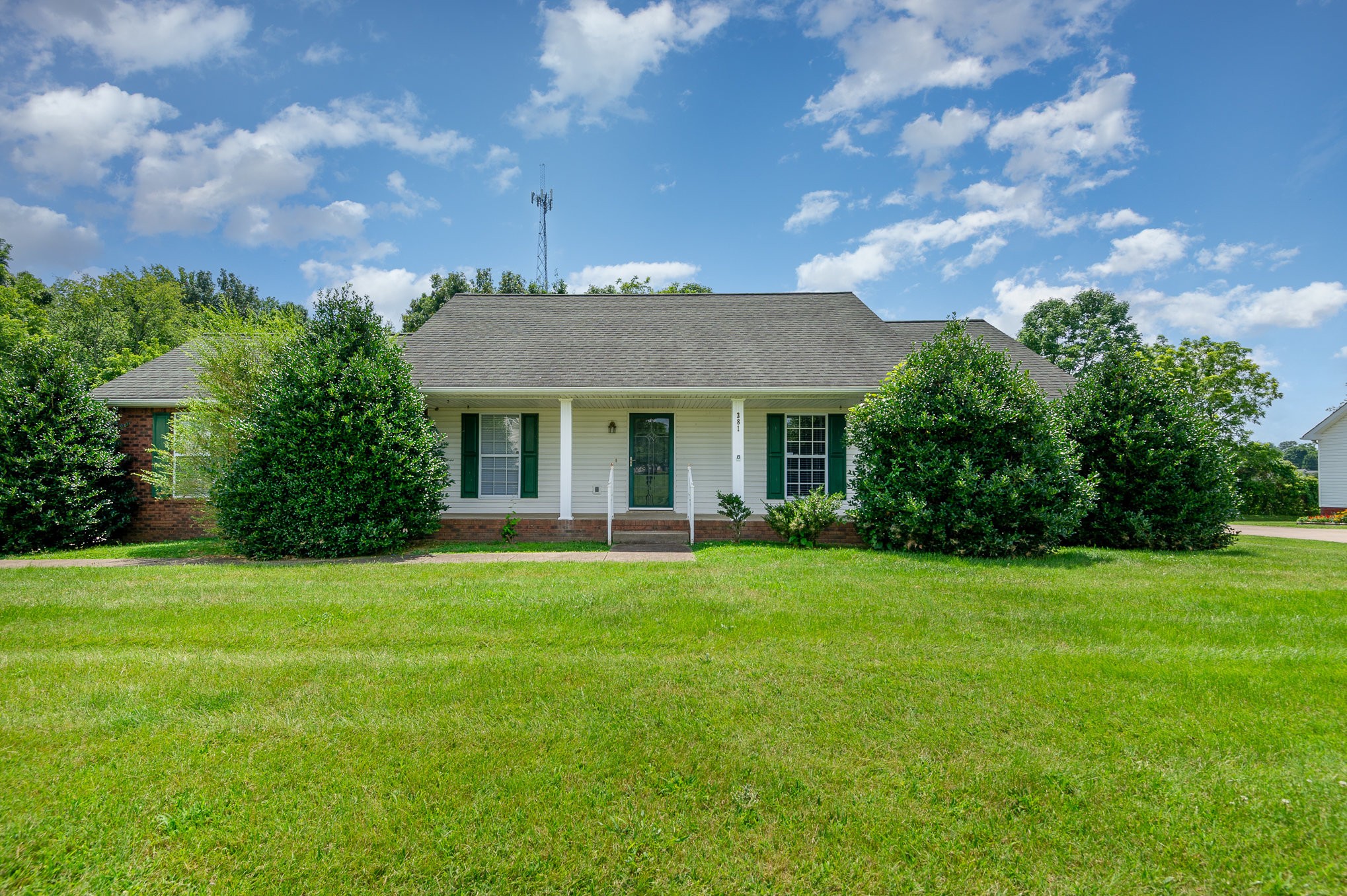 381 Bailey Ln