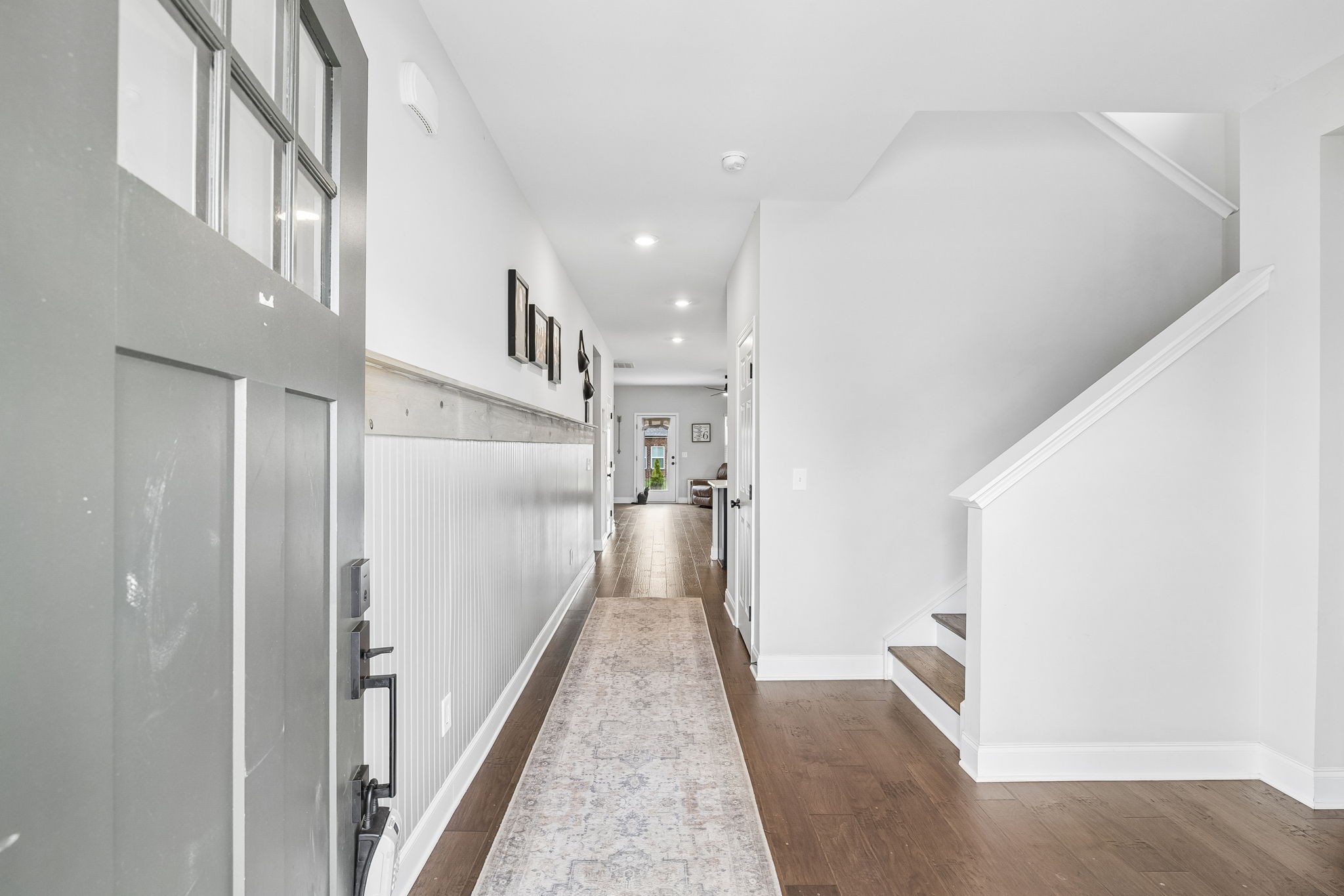 702 Omaha Dr