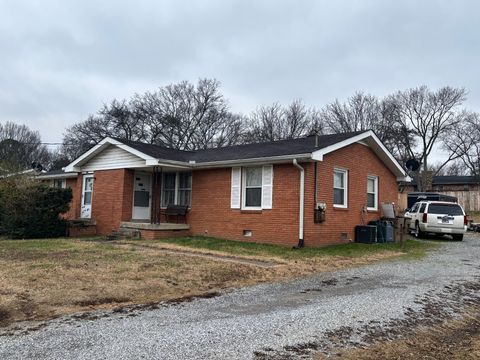 210 Anderson Ln Hendersonville TN 37075