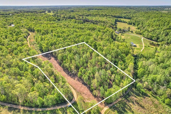CIRCLE DR, PULASKI, TN 38478 - Image ff007fc55e8a6e329a71e3cdeb402a82/2274039024