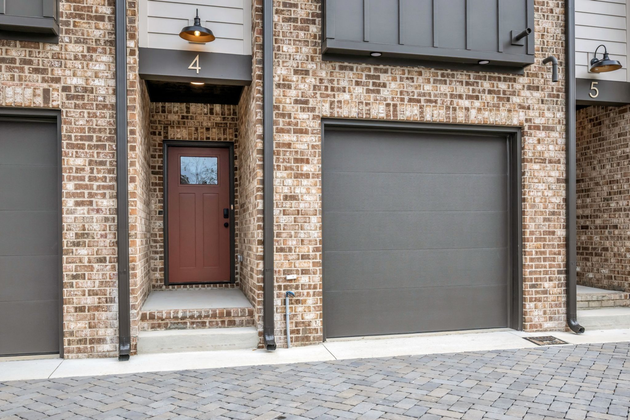 6305 Robertson Ave 4