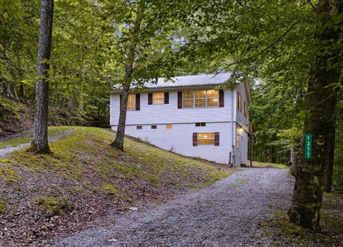 Photo of 1377 Four Seasons Rd, Smithville, TN 37166 (MLS # 3601504)