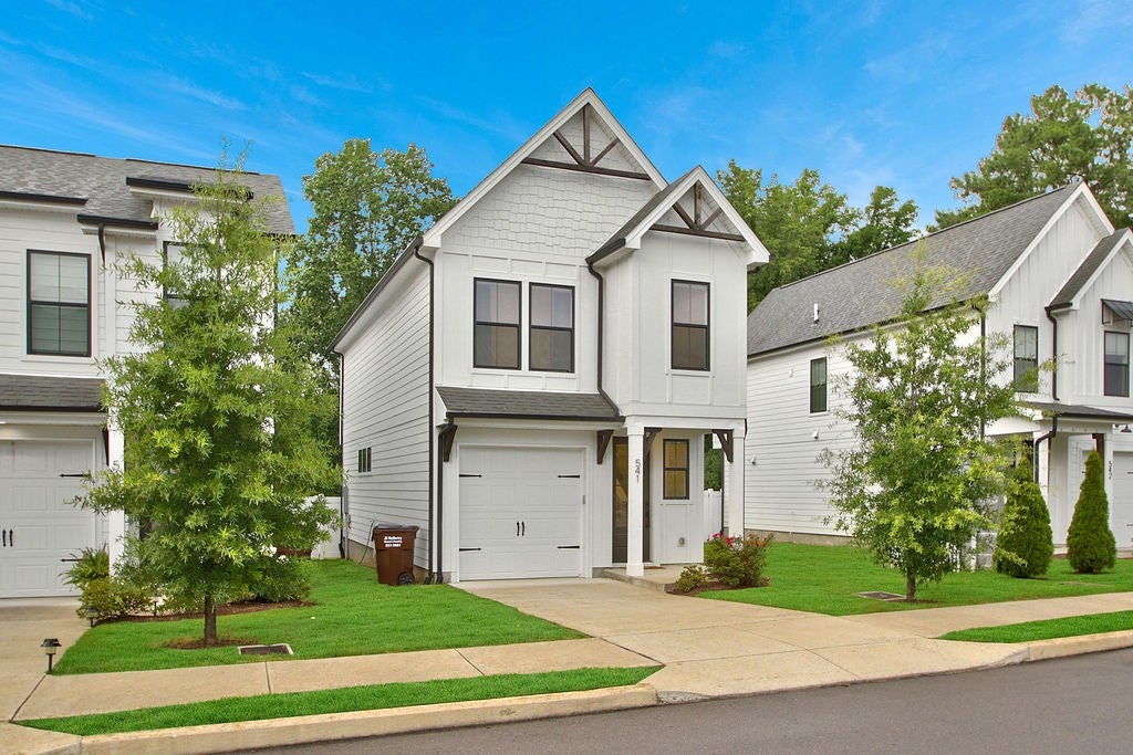 541 Taffy Way