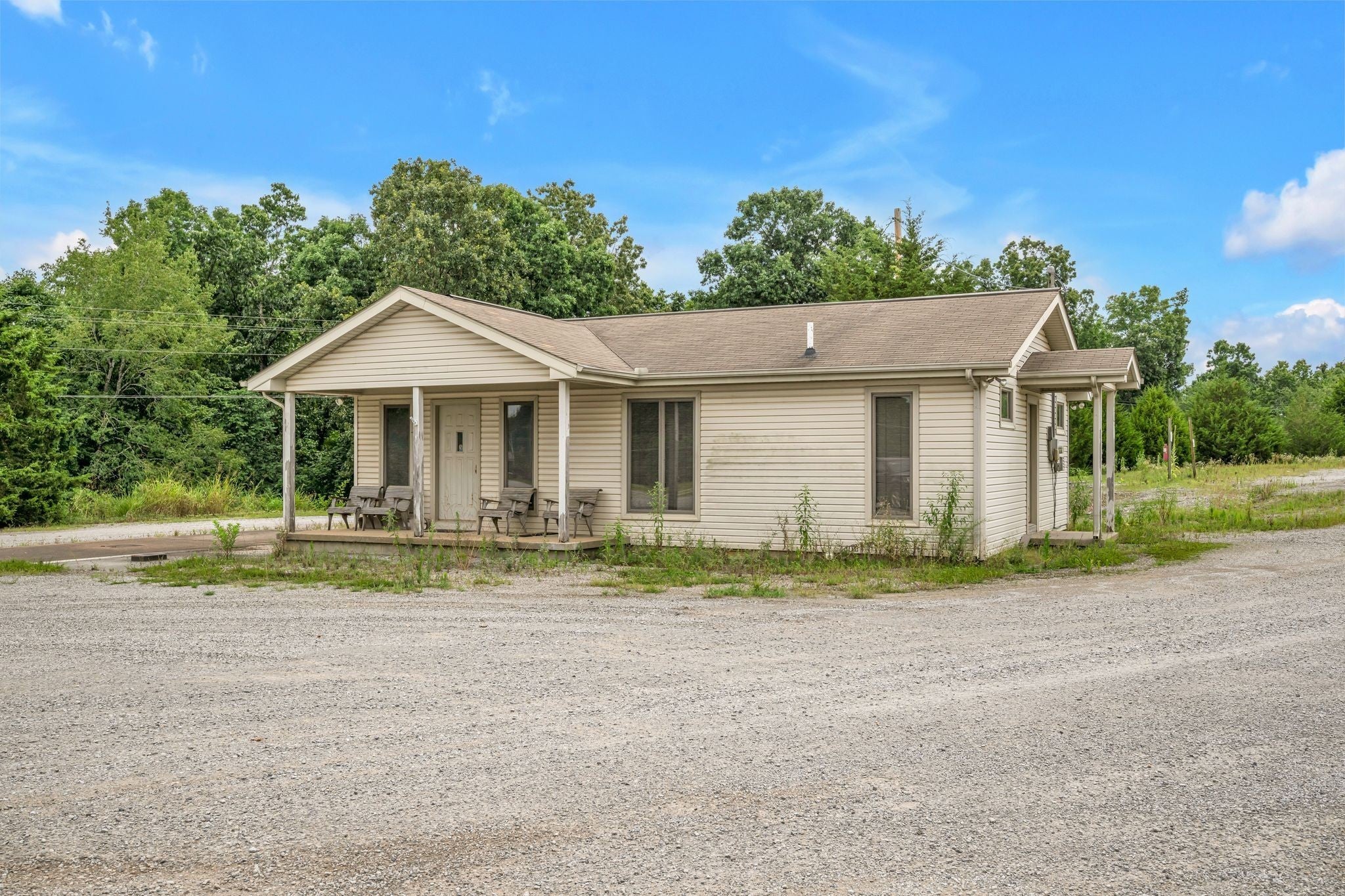 1259 Petty Road