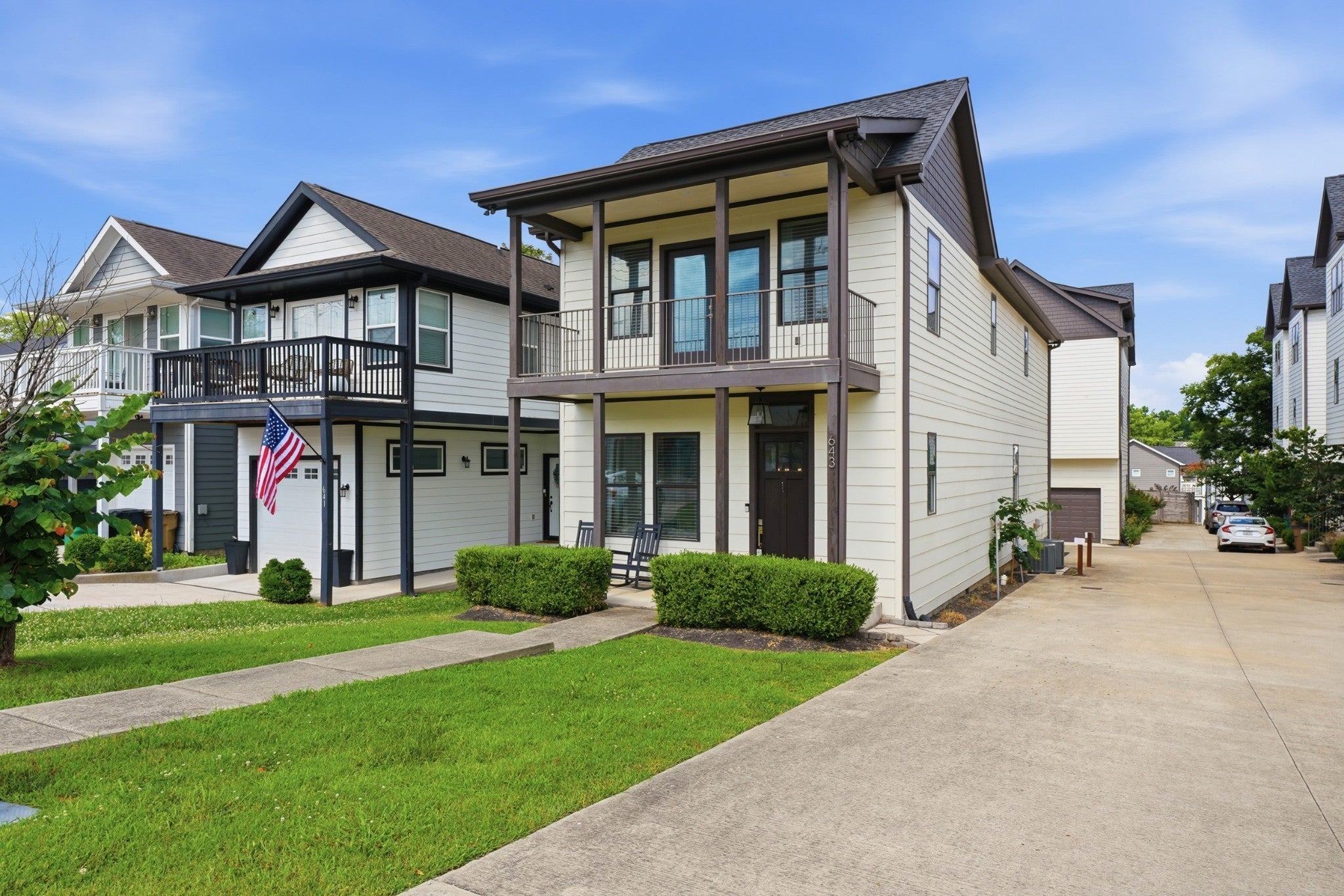 643 Vernon Ave 1