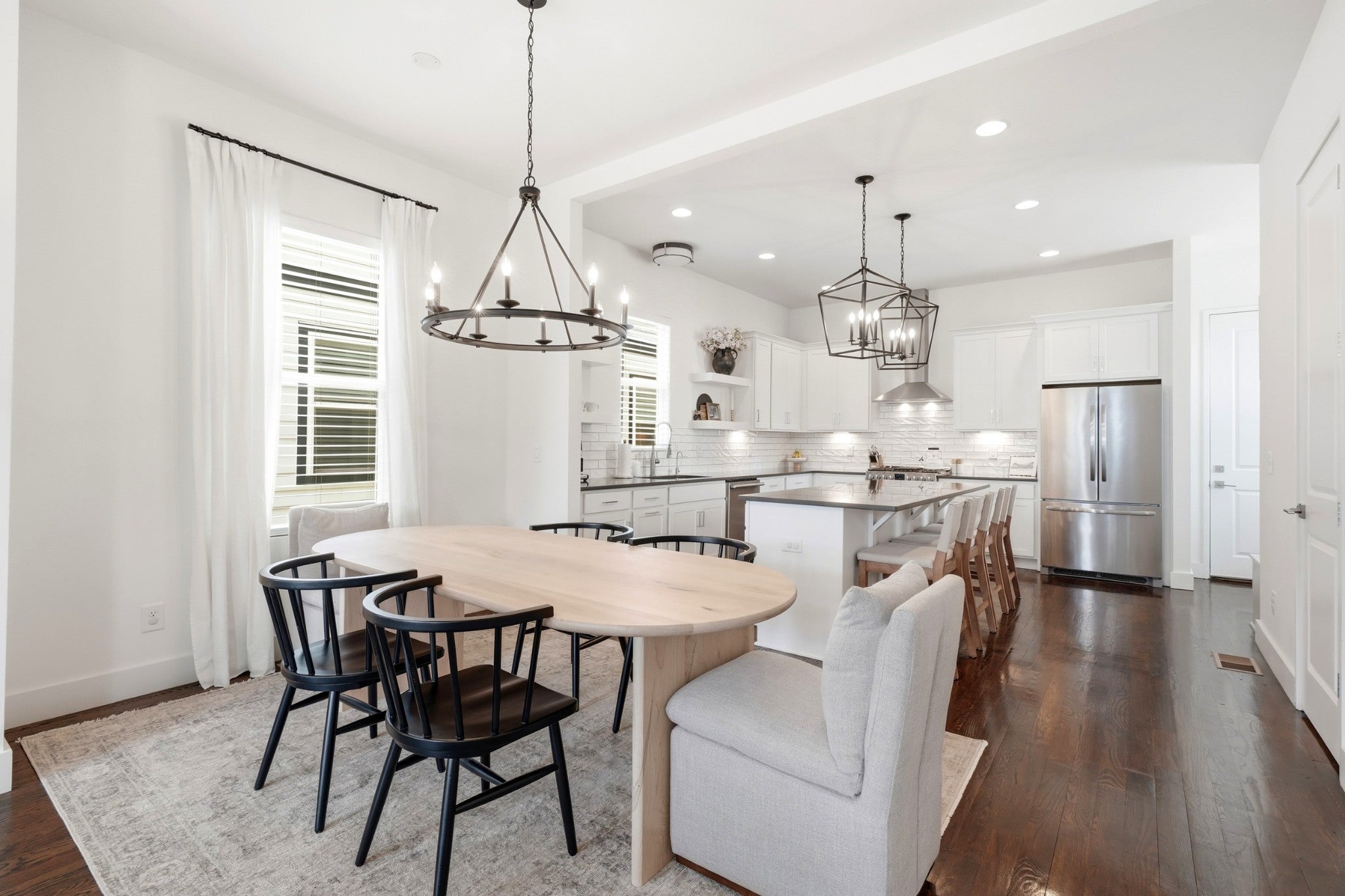 643 Vernon Ave 1