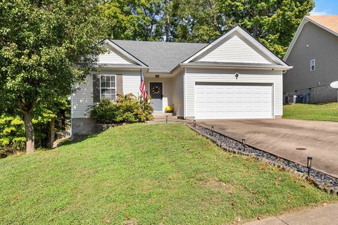 340 Chalet Cir Clarksville TN 37040