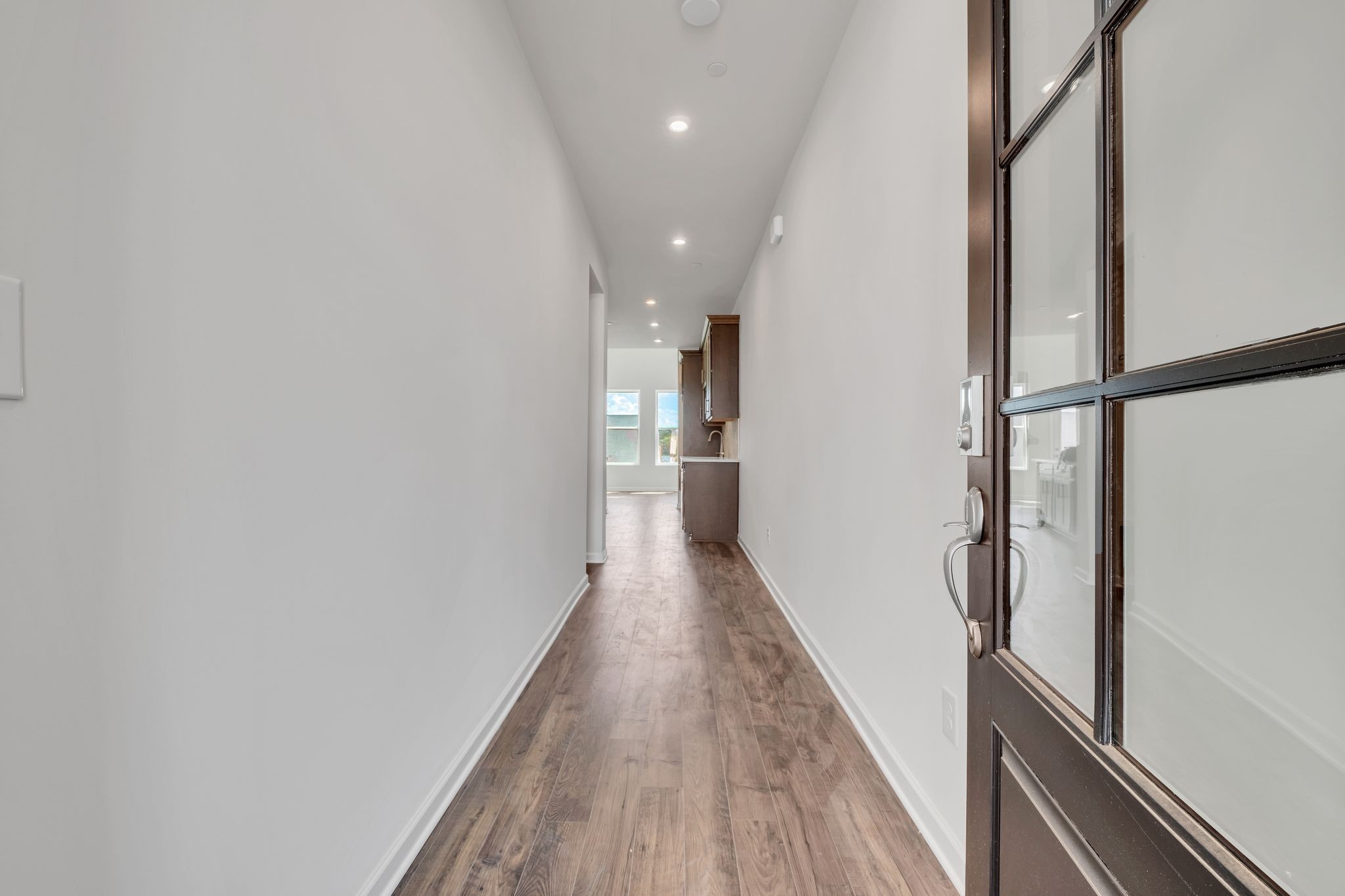 634 Club View Way
