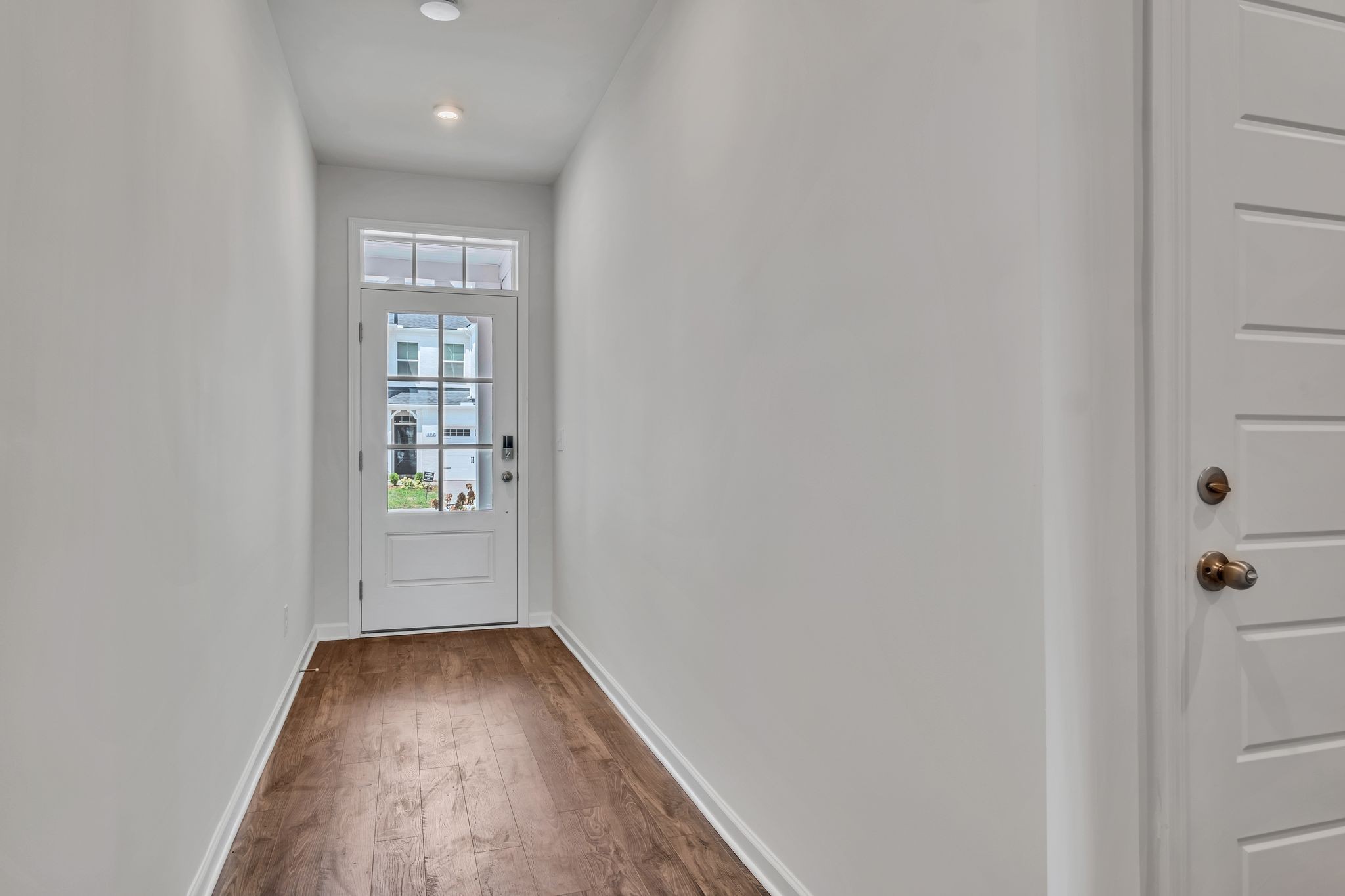 634 Club View Way