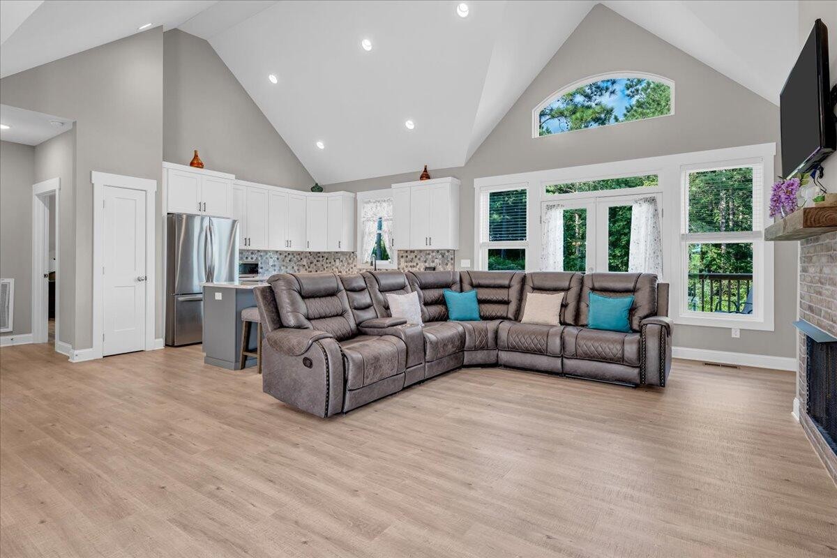 370 Cumberland Circle Sv342