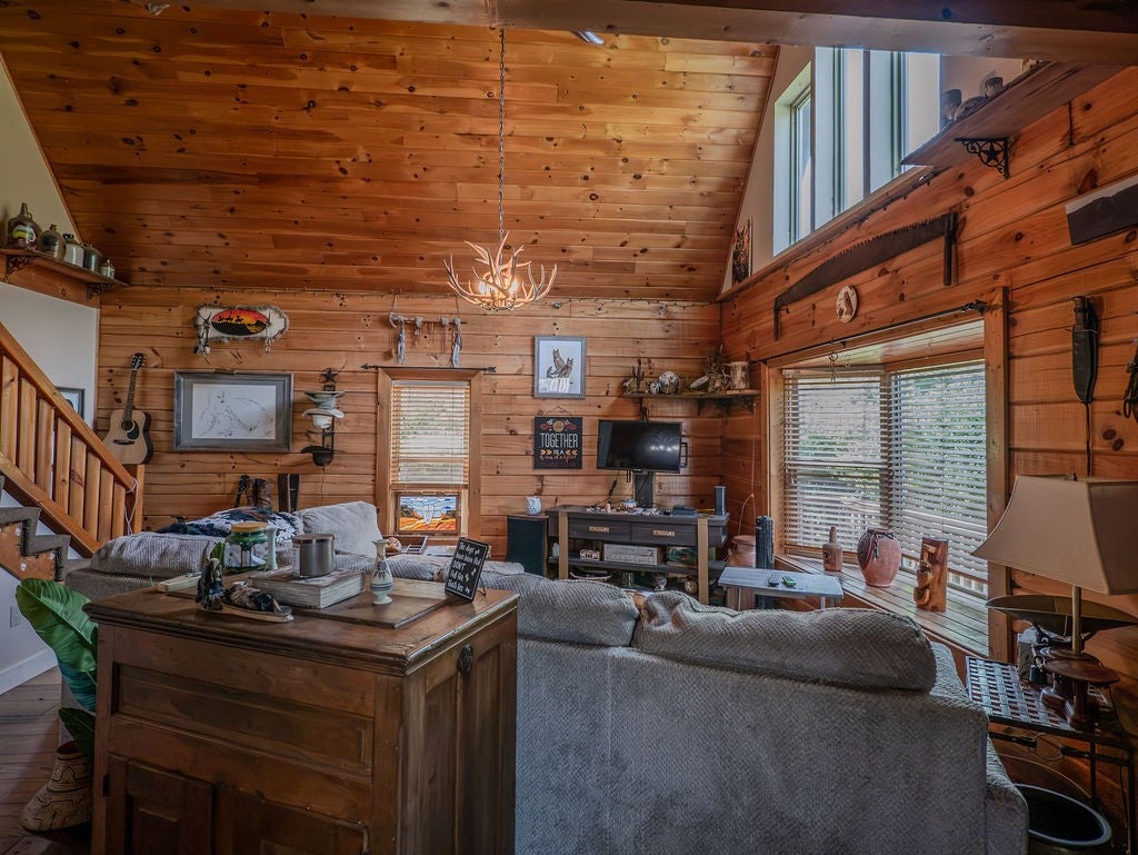 598 County Road 405