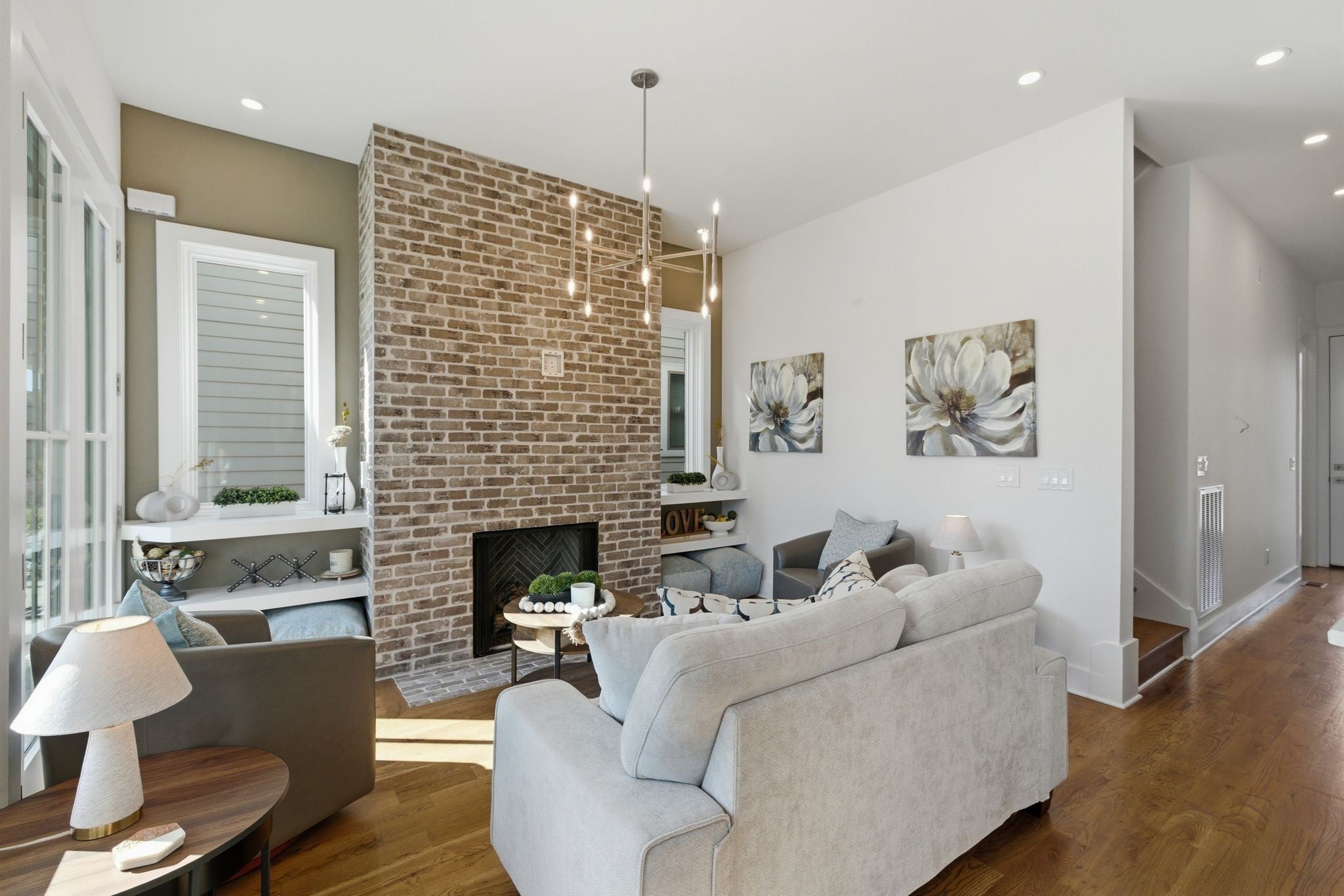 1711 5th Ave N 4
