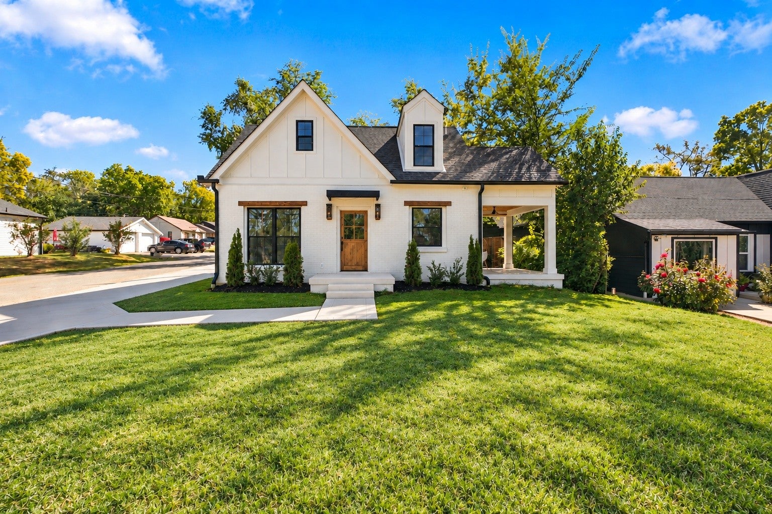 1417 Montgomery Ave