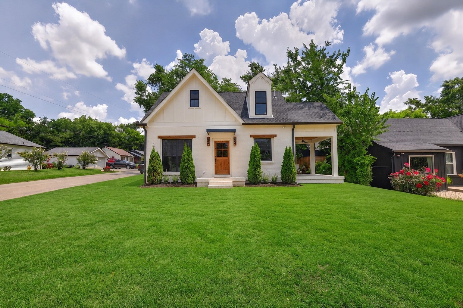4-bed listing at 1417 Montgomery Ave, Nashville
