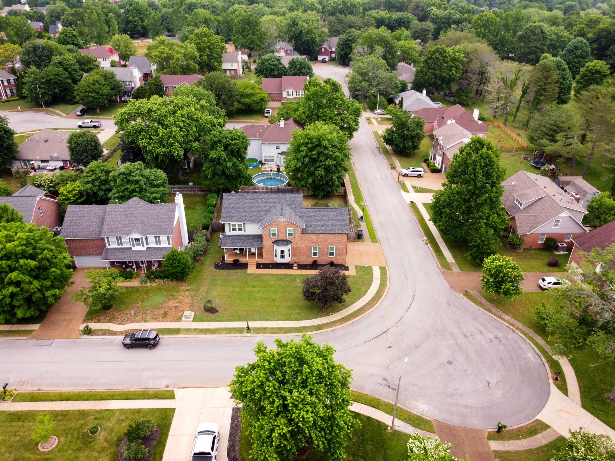 114 Deerview Dr