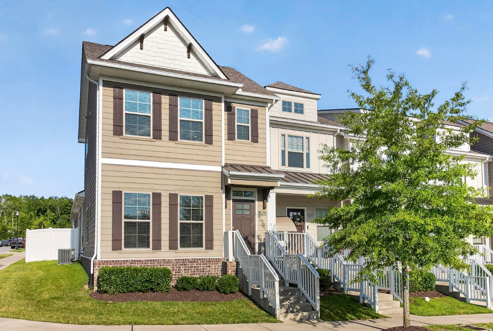 3.0-bed rental at 1525 White Tip Ln