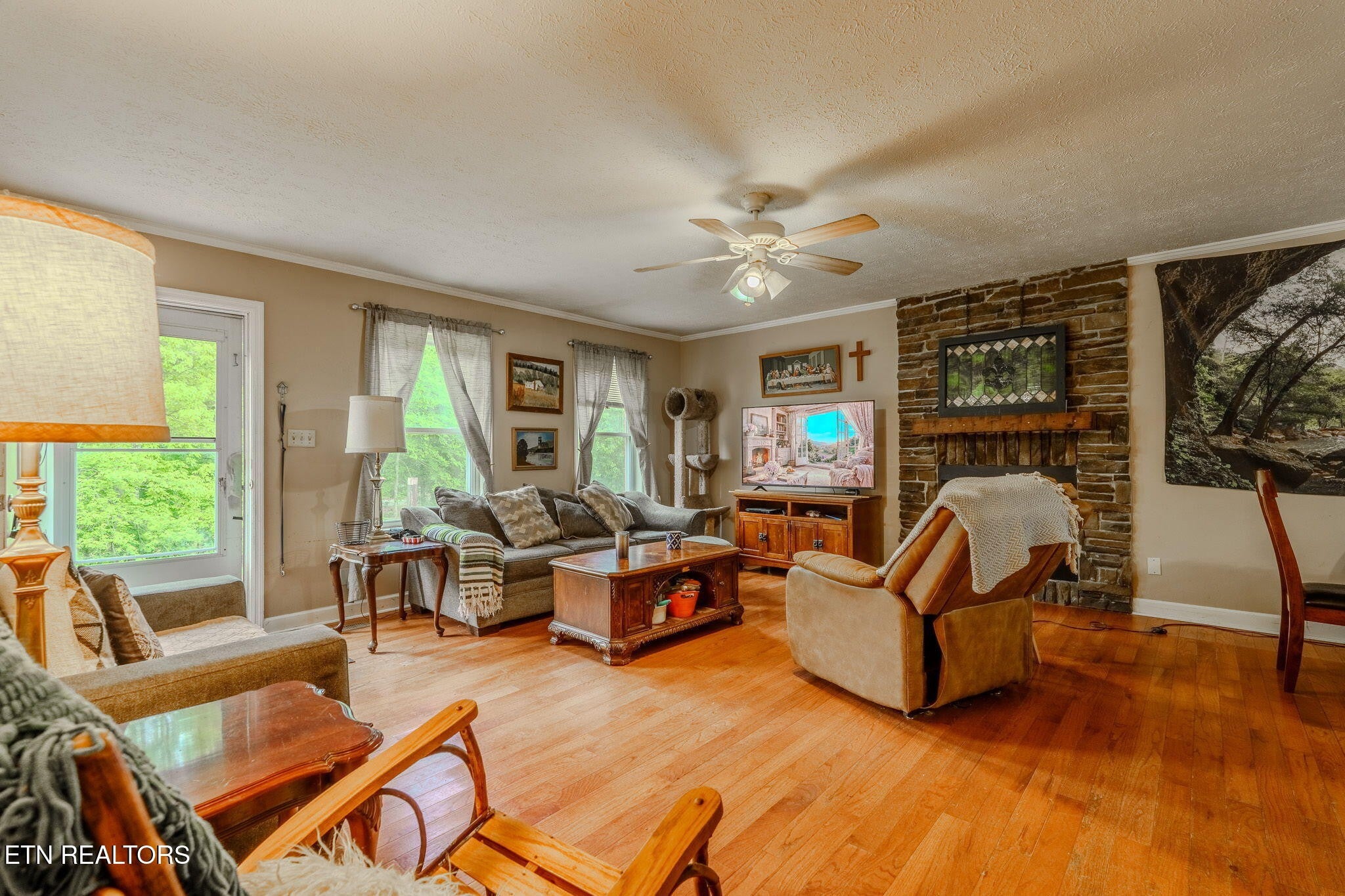 298 Brock Rd