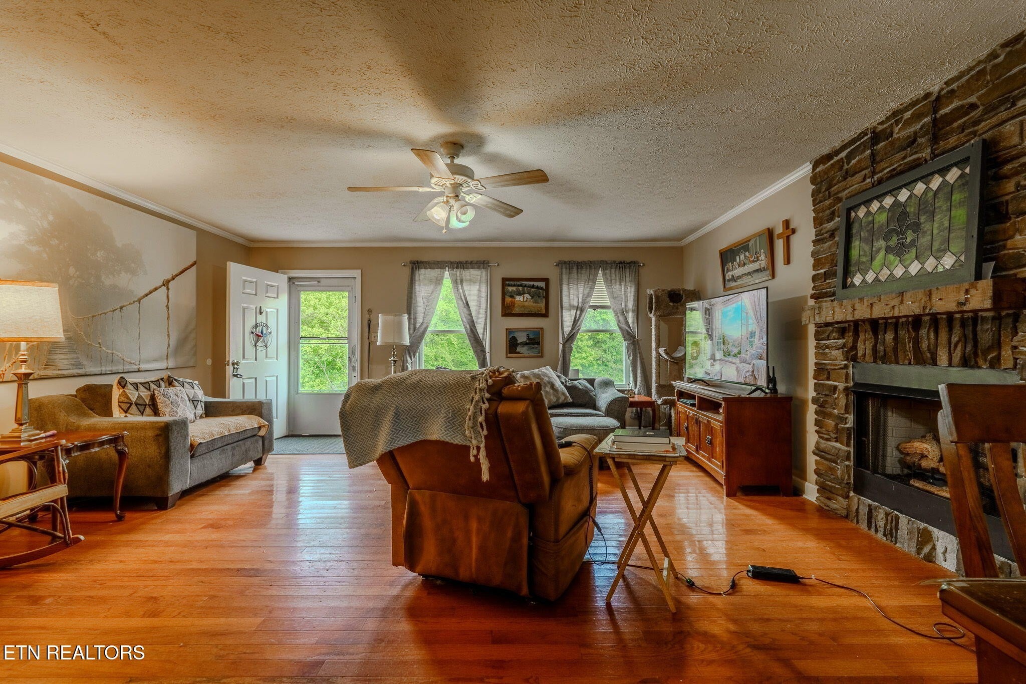 298 Brock Rd