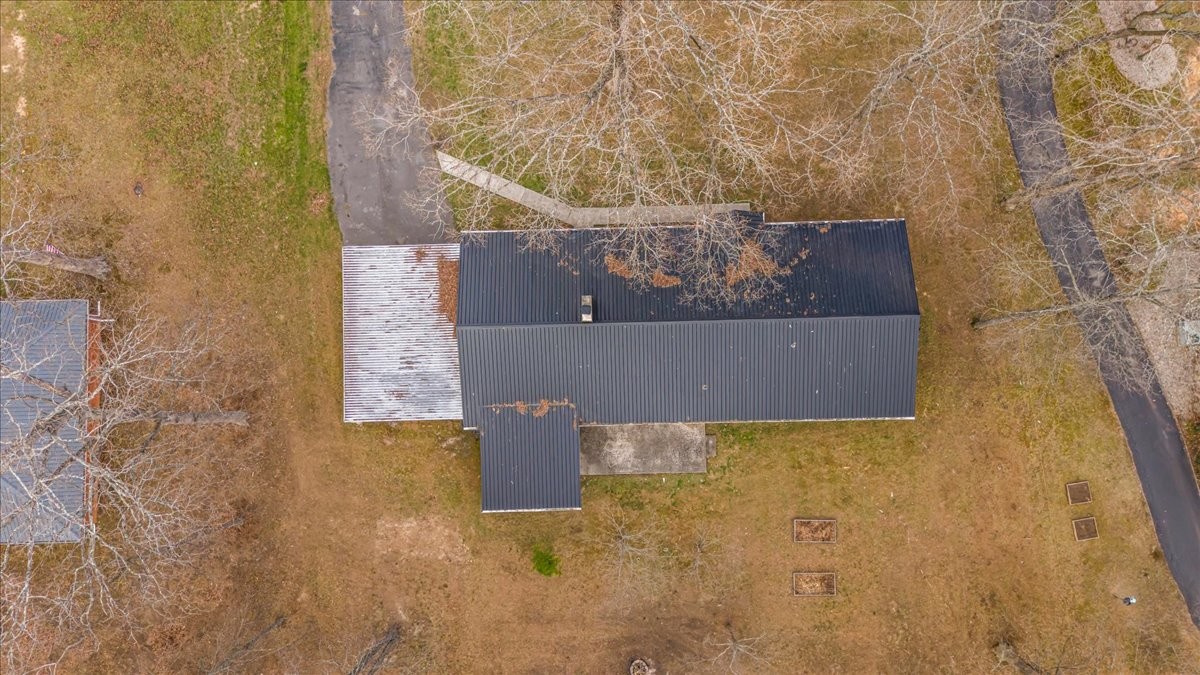 208 Dogwood Dr
