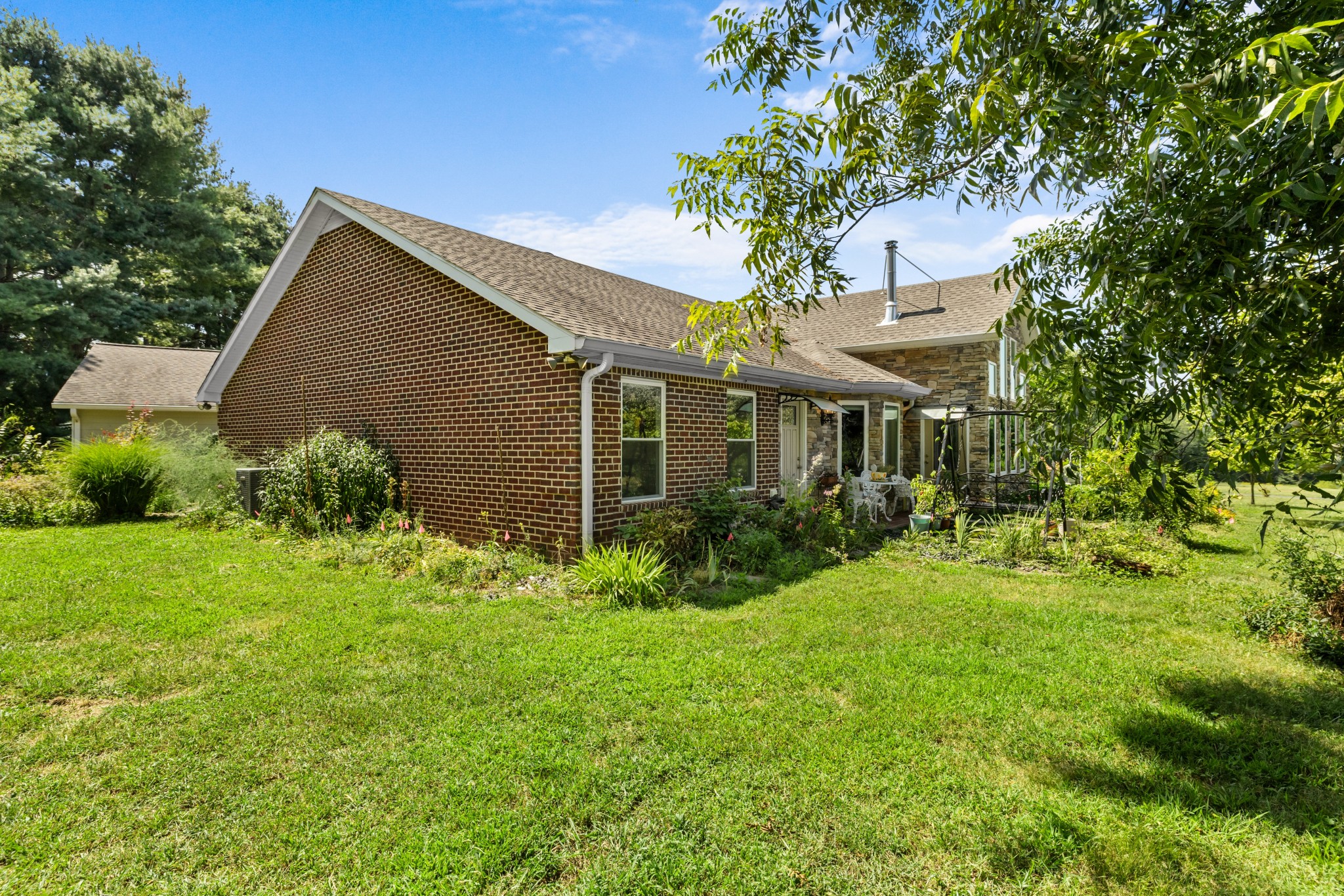 1556 Chestnut Grove Rd