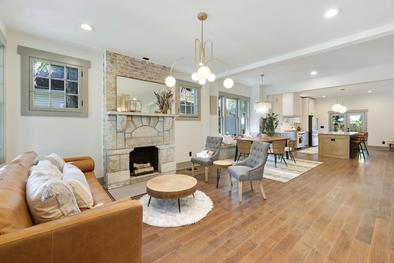 1408 Douglas Ave
