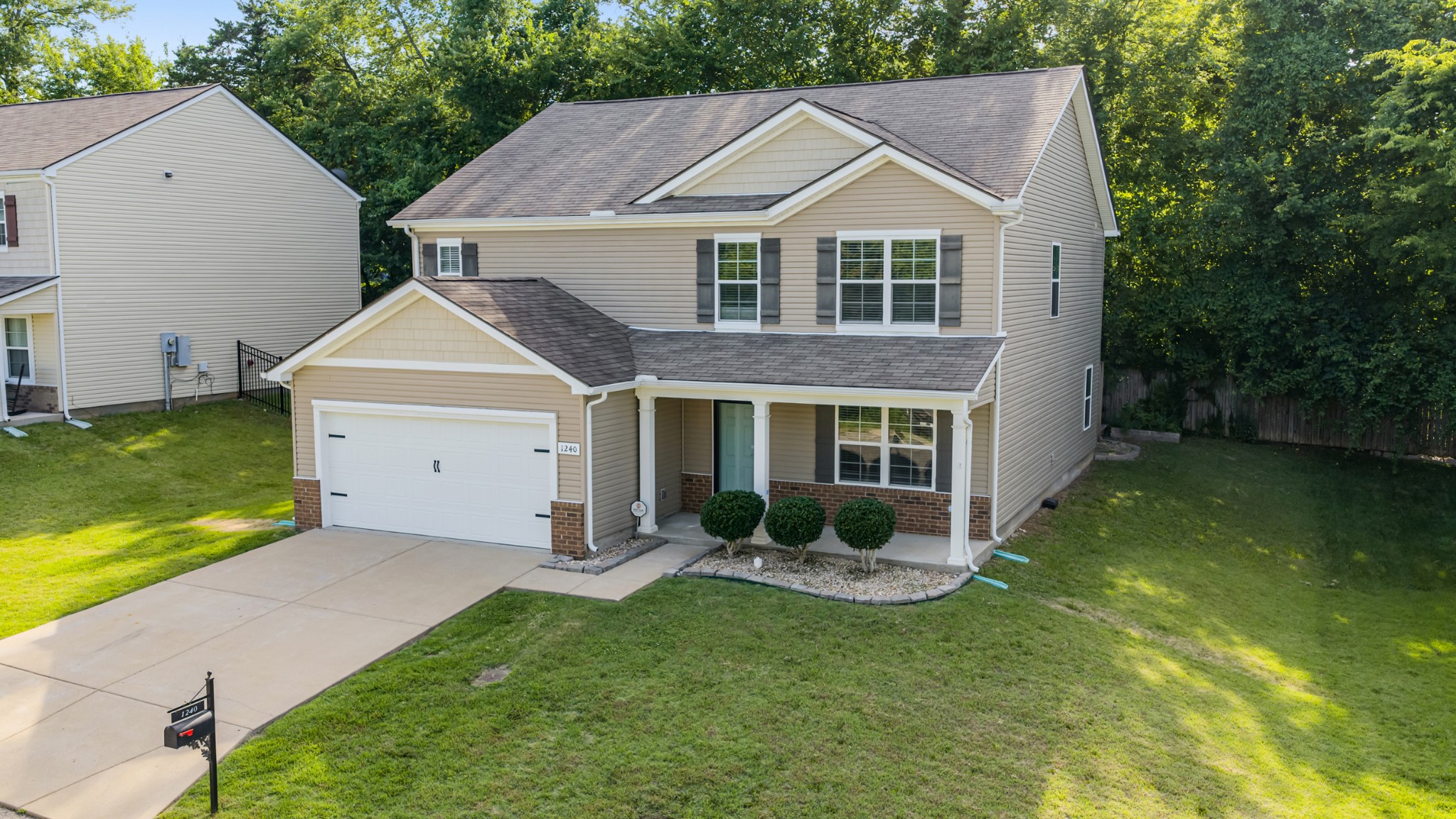 1240 Oxford Village Cv