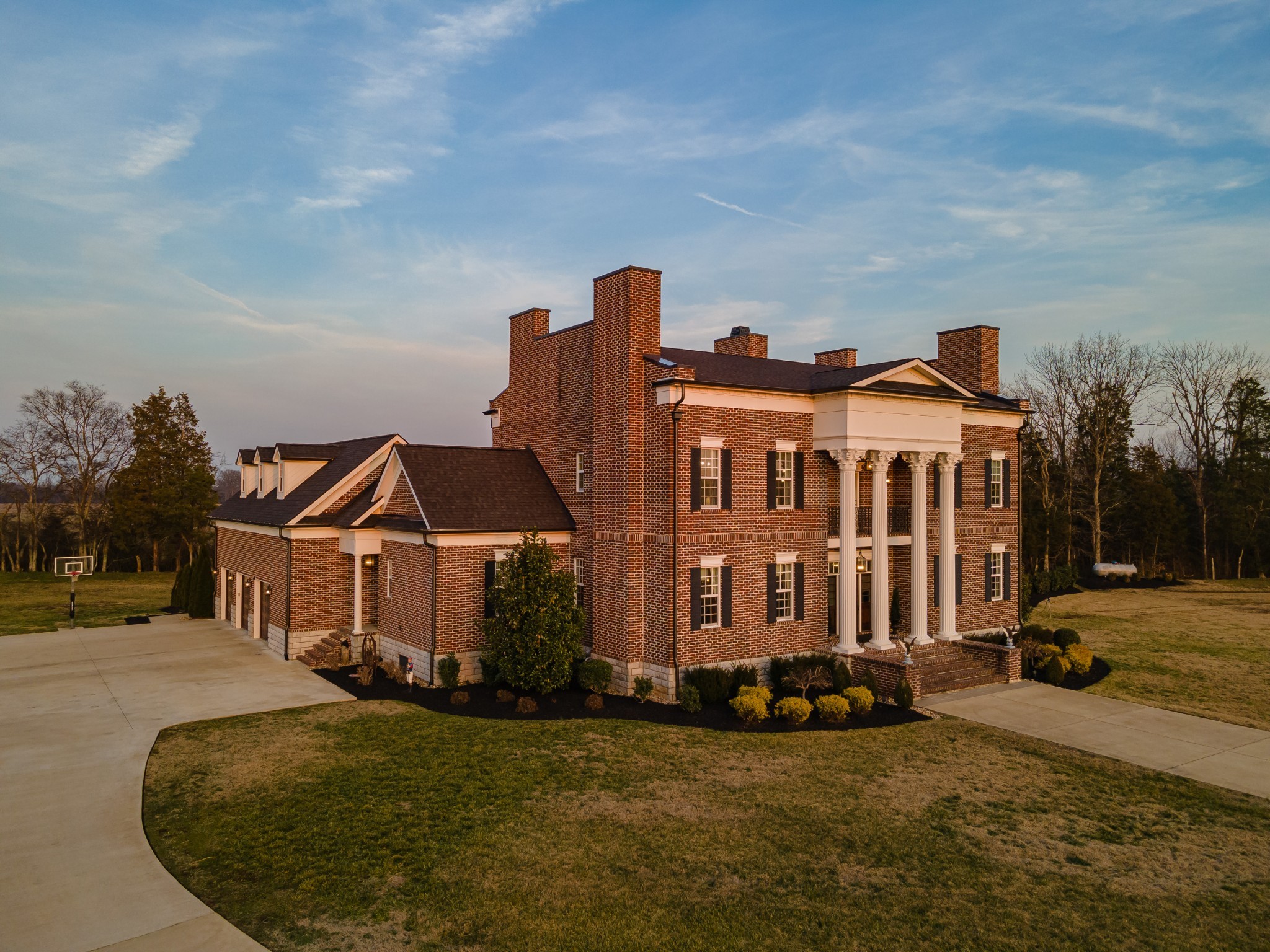 1487 Highway 41A S