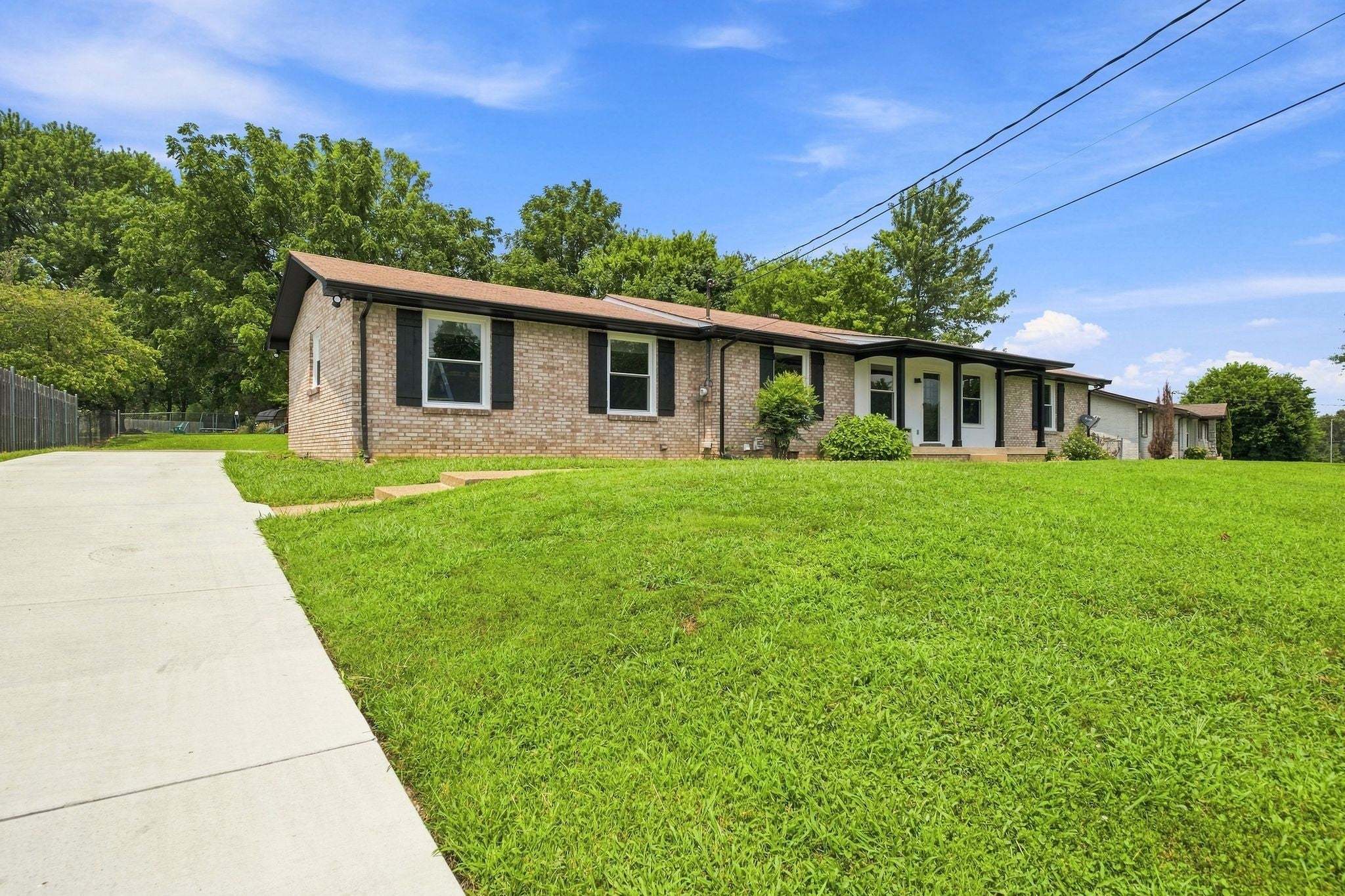 104 Lagrange Dr