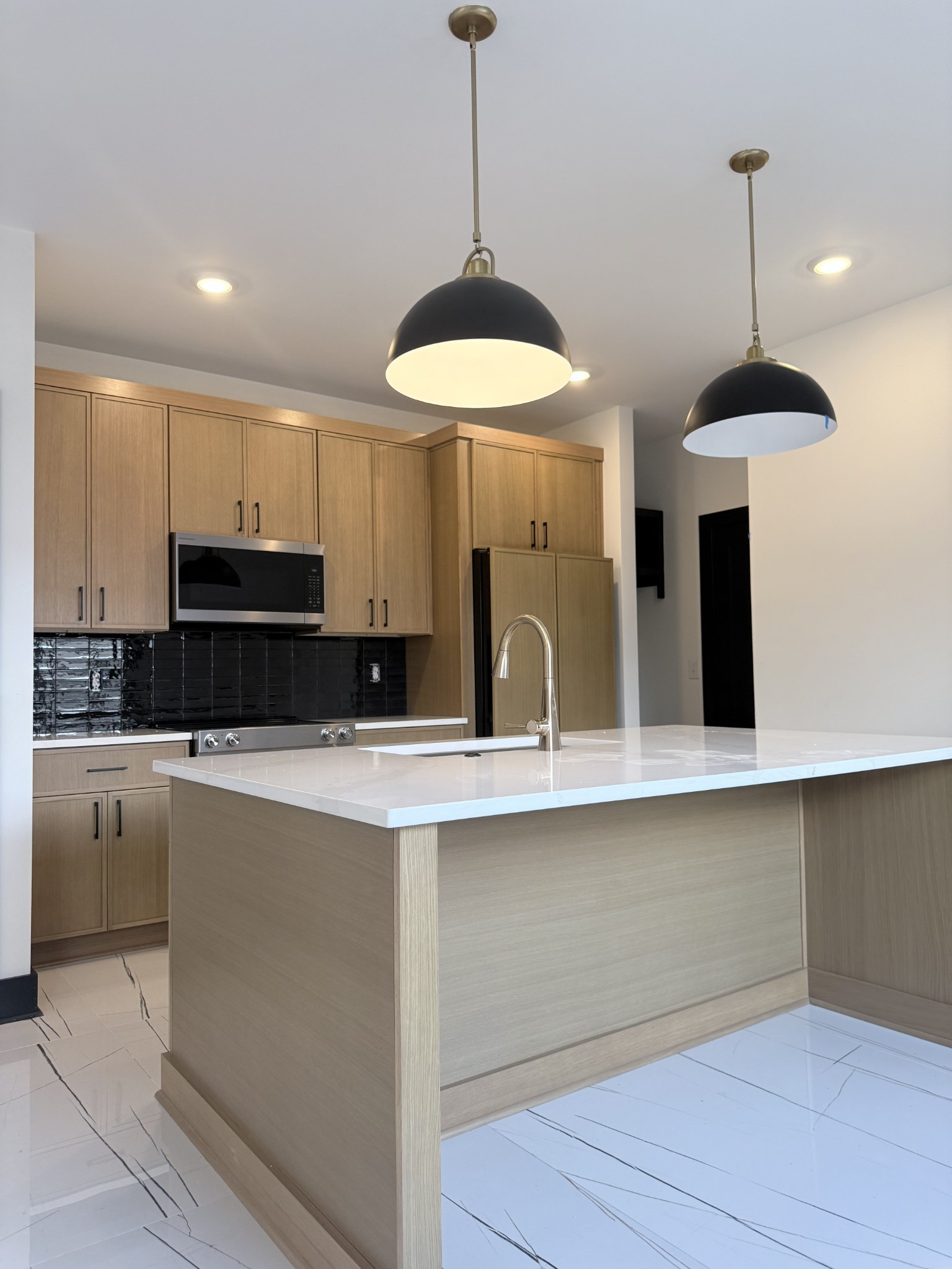 4420A Providence Hts