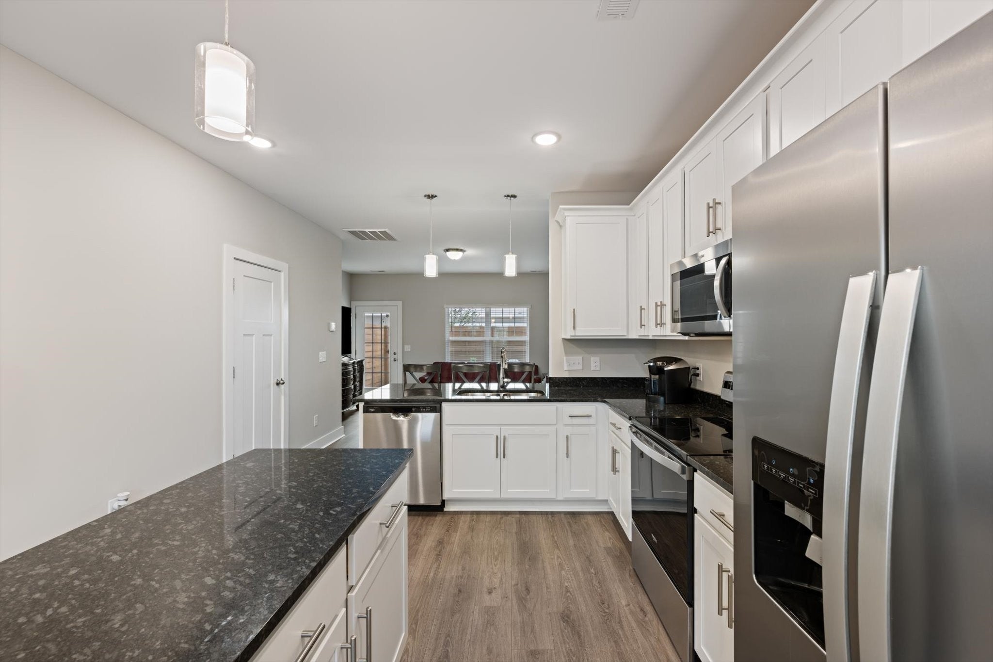 2269 Bayport Ave