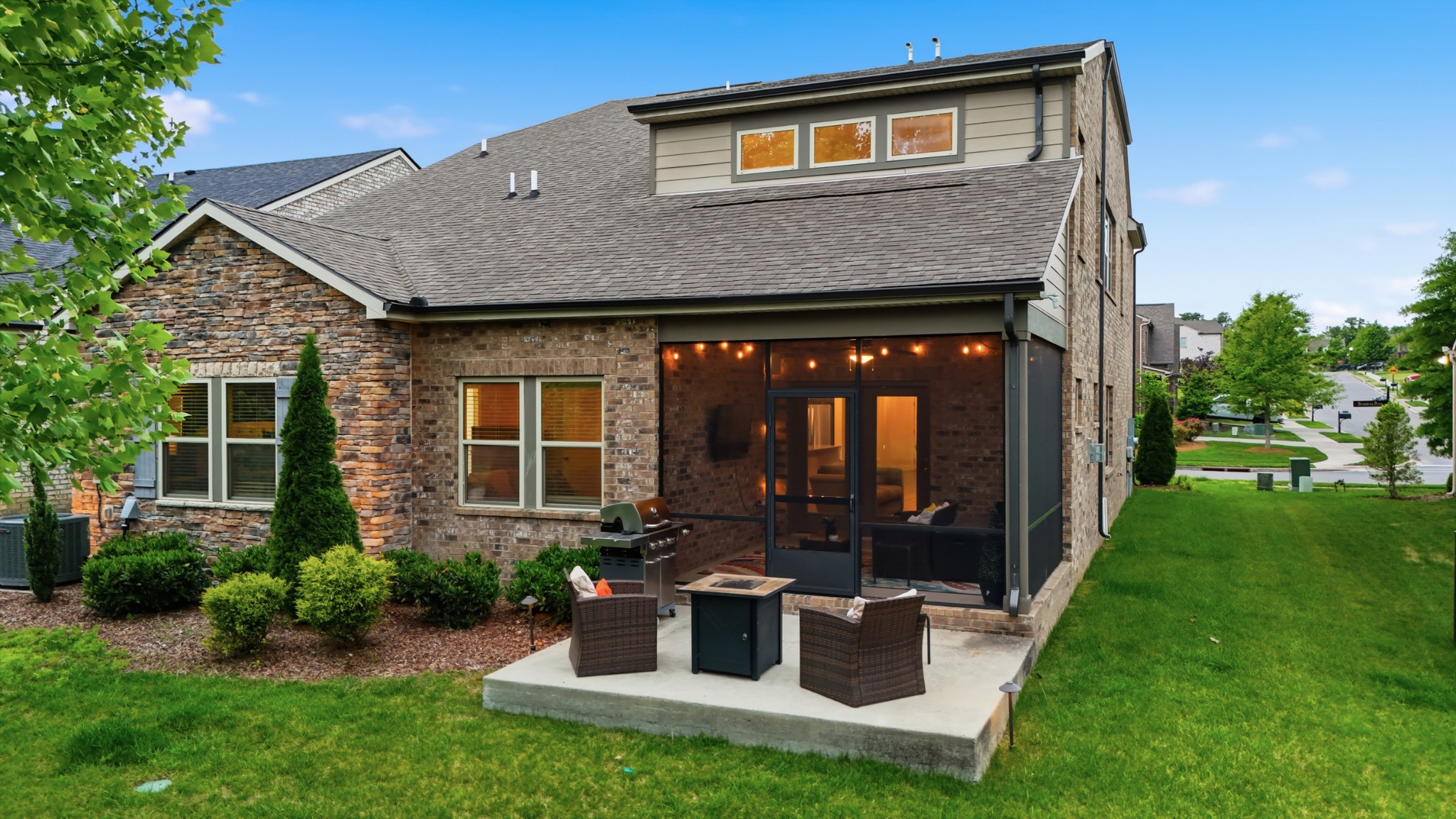 1677 Boardwalk Pl
