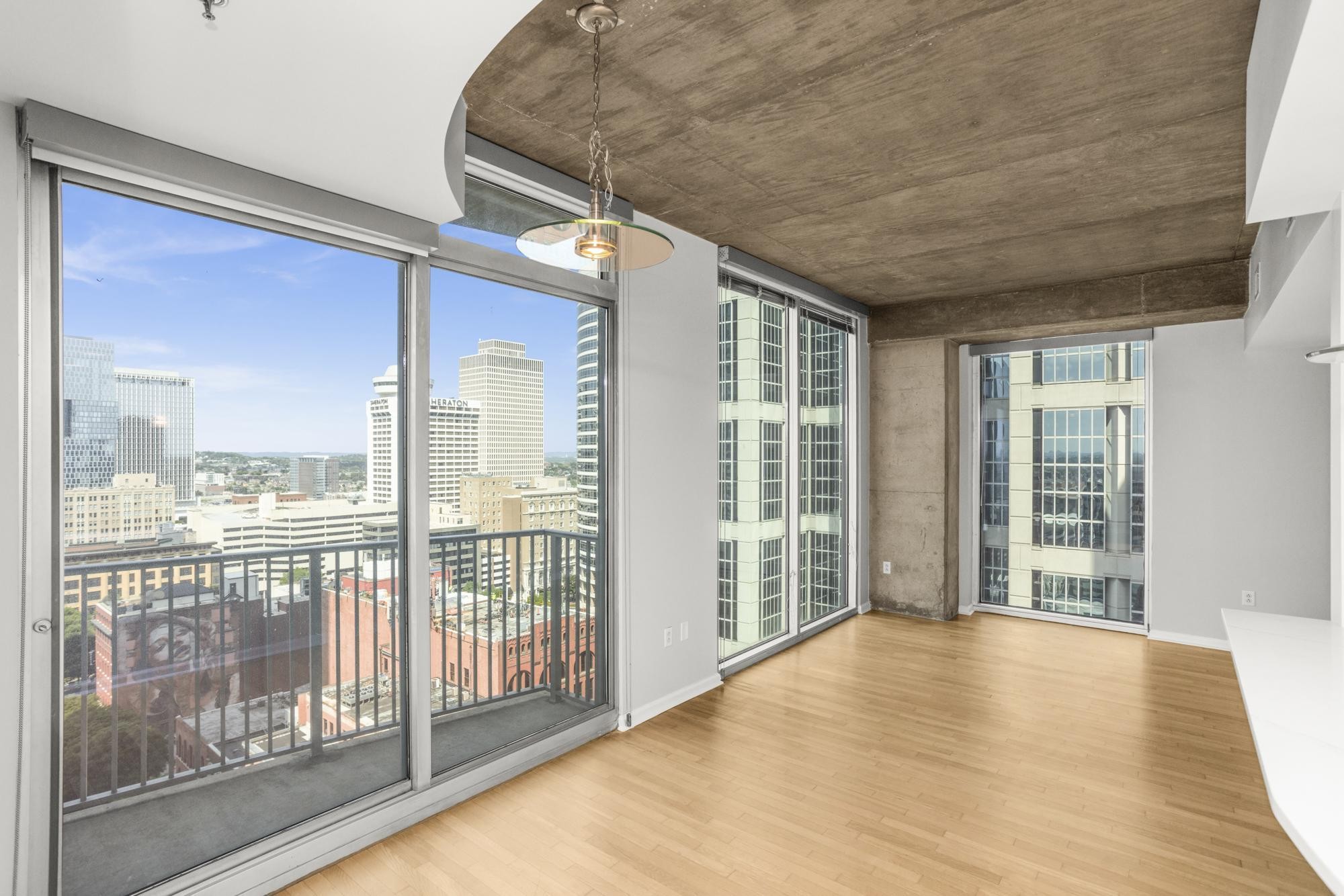 415 Church St 1702