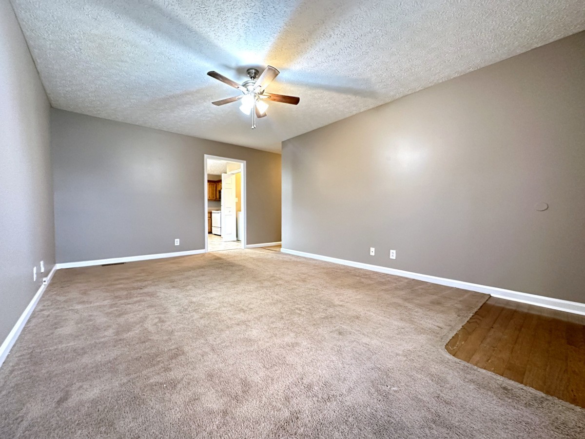 202 Jenna Ave