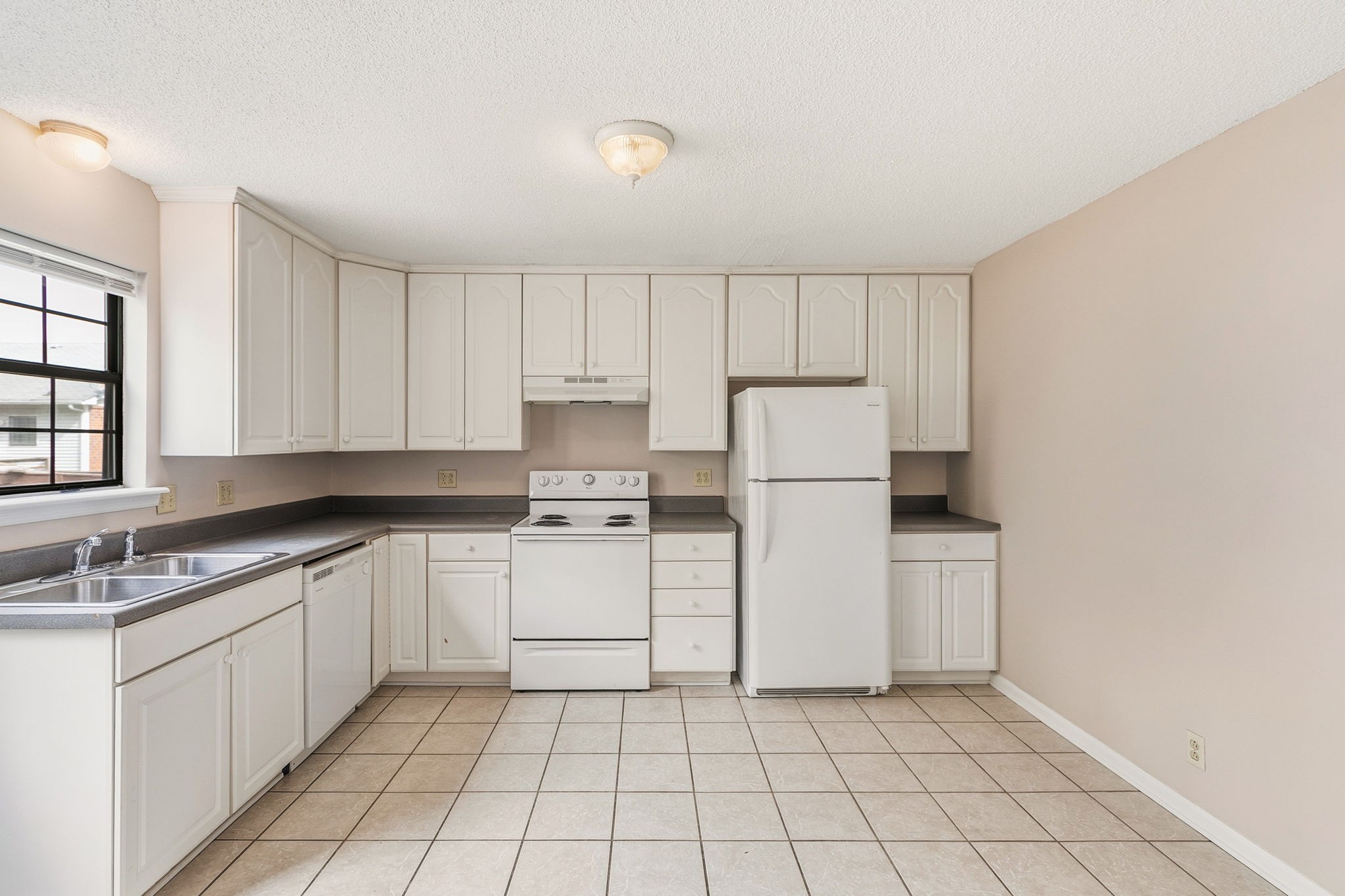 1615 Western Shore Dr