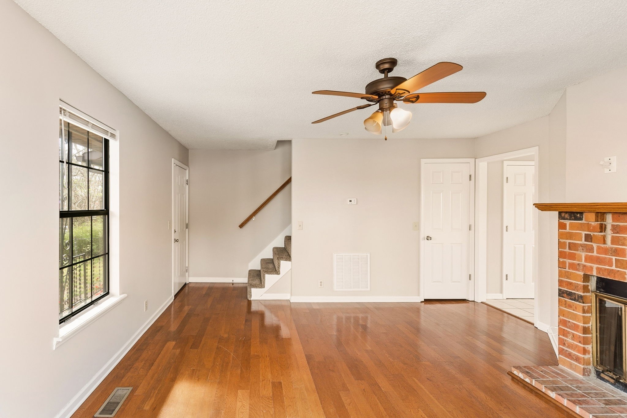 1615 Western Shore Dr