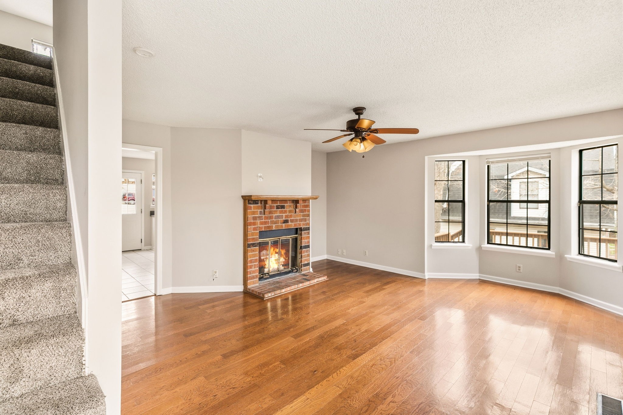 1615 Western Shore Dr