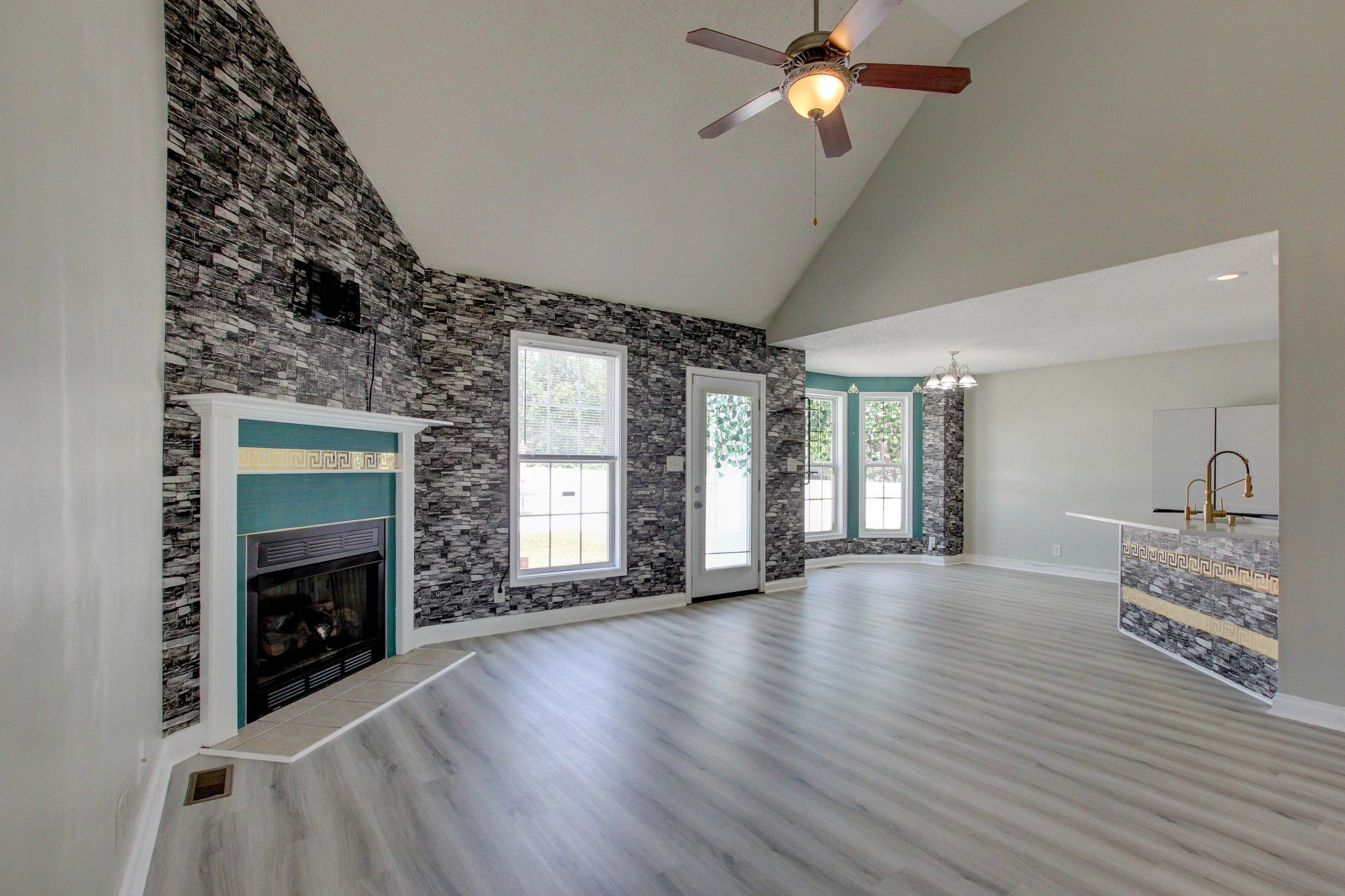 3660 S Naples Ct